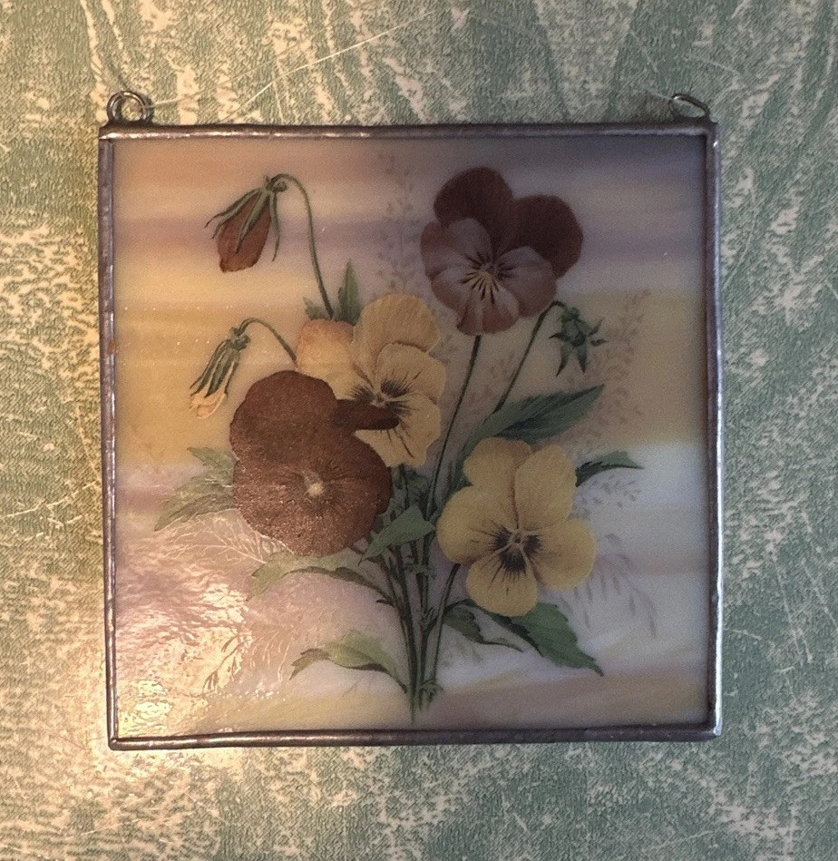 VTG Sun Catcher Yellow Slag Glass Pansies Garden Cottagecore Floral 19