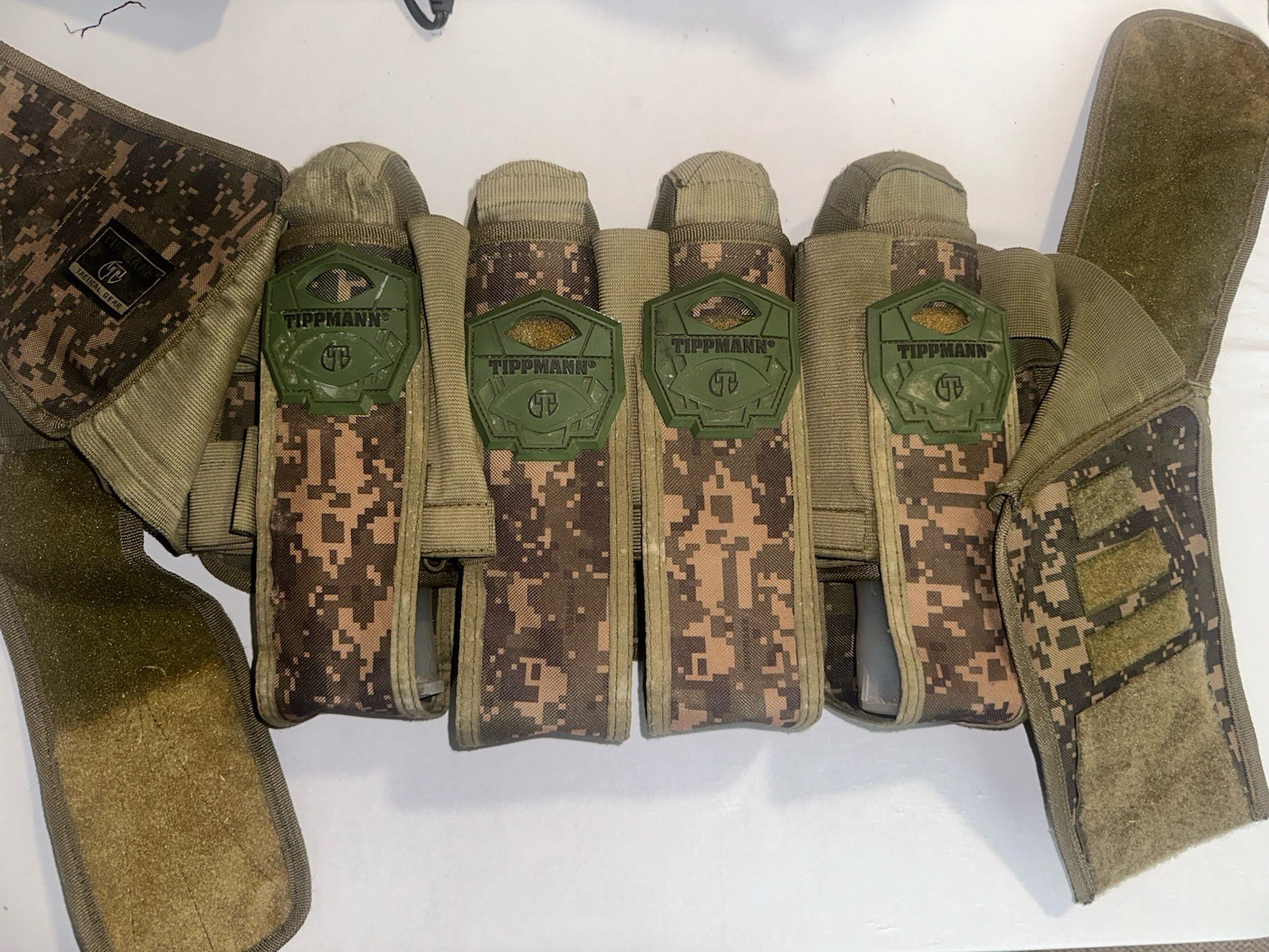 Tippmann Tactical Gear Paintball 4 Pod Harness Pack Digital Camo Brown Green. J