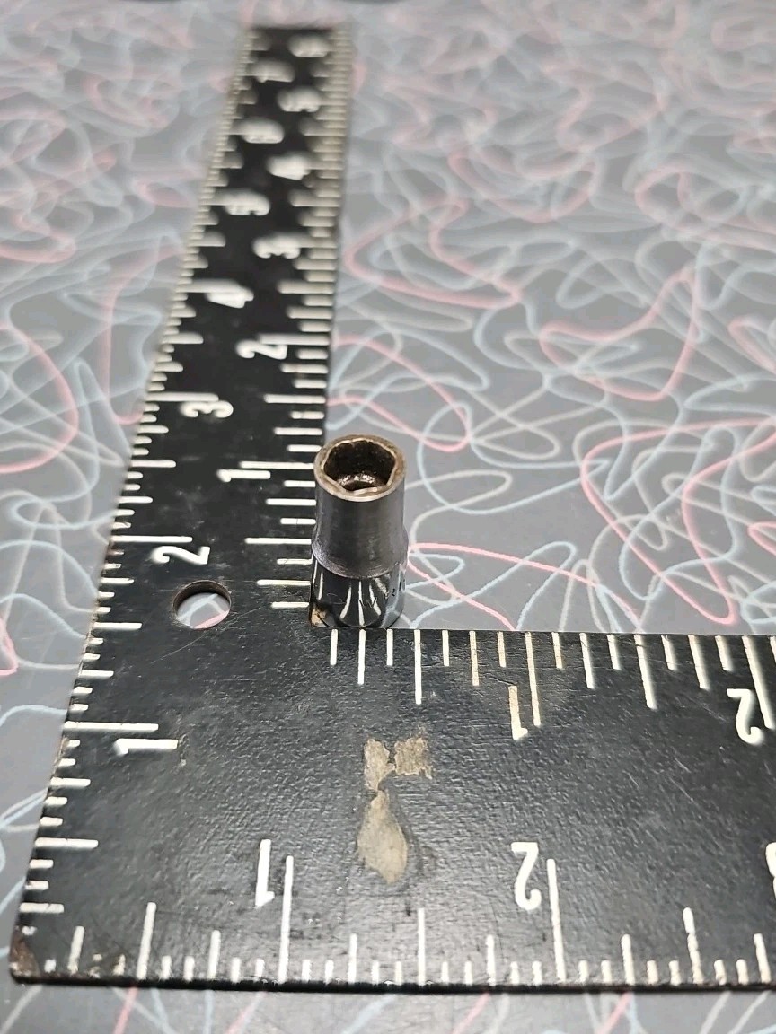 Vintage Wright Tool,  1/4 Inch Drive 6 Point 1/4 Inch Socket 2008 1/4"