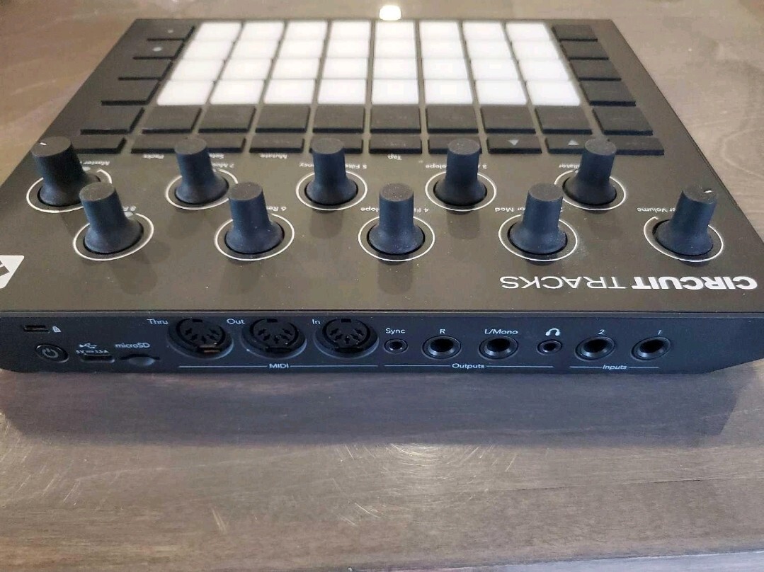 Novation Circuit Tracks