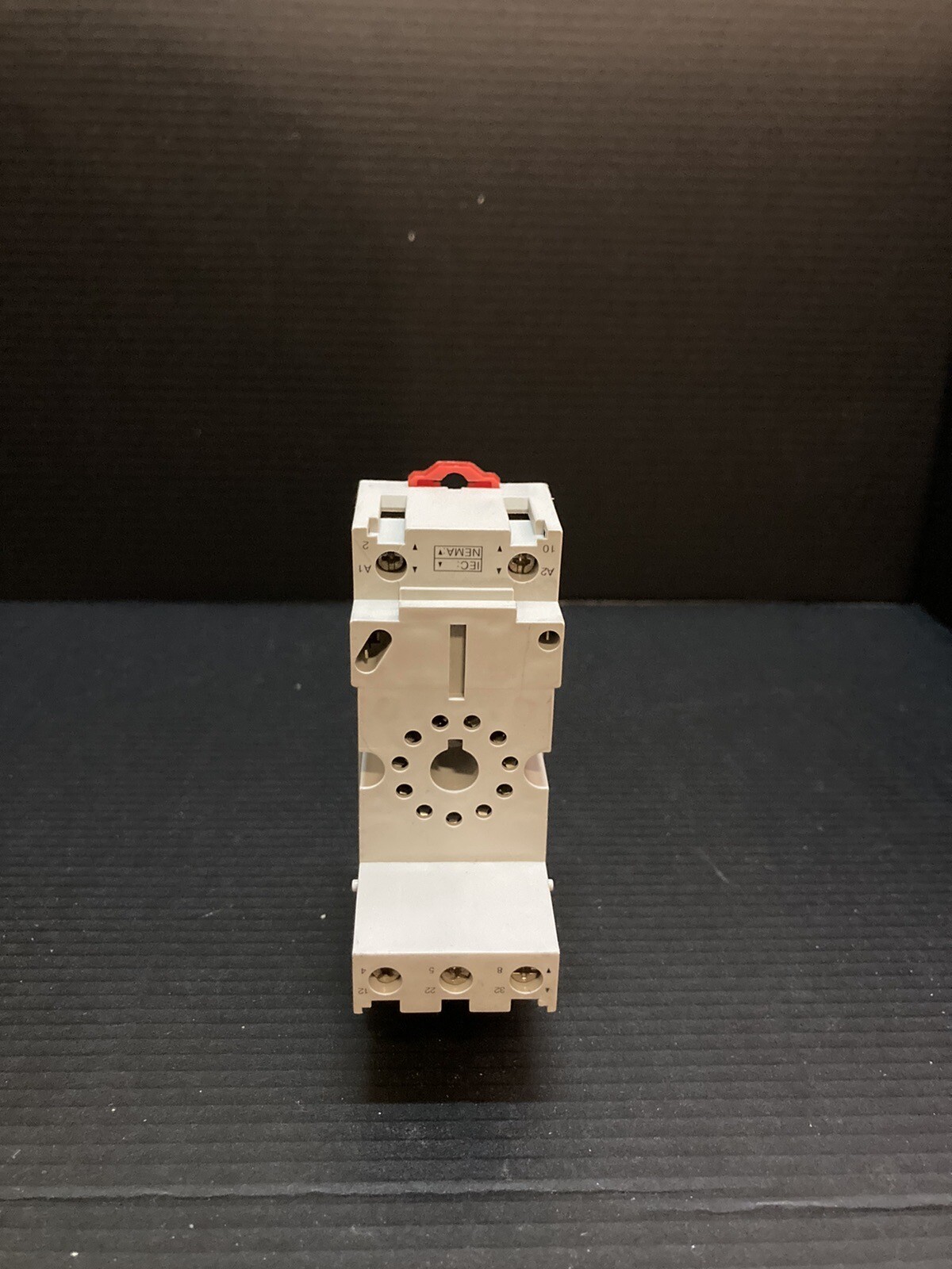 Magnecraft Relay 70-750EL11-1 Relay Socket 300V 16A Qty 10
