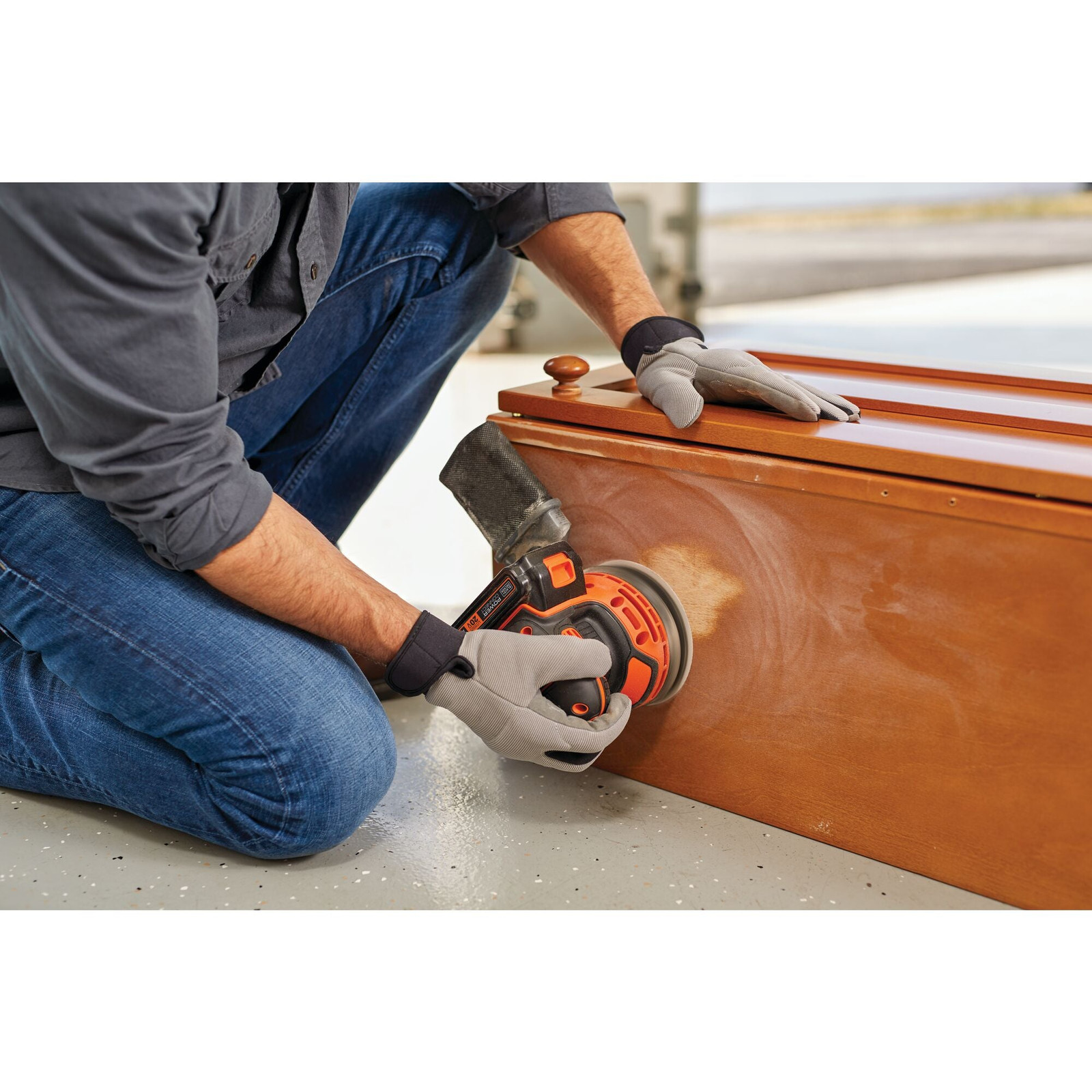 BLACK+DECKER 20V Max Random Orbital Sander, Cordless - BDCRO20C