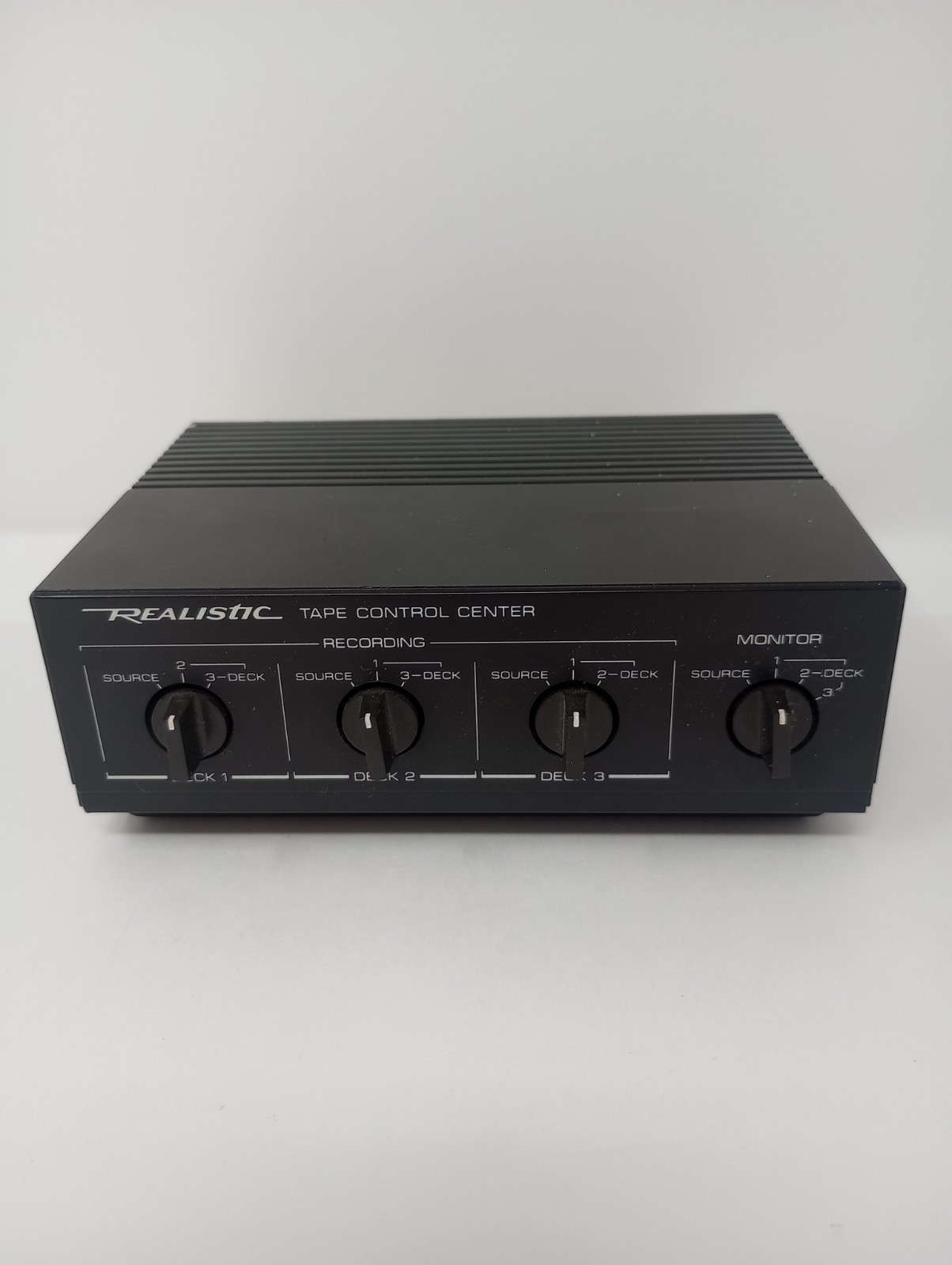 REALISTIC 42-2115 STEREO TAPE CONTROL CENTER BLACK W/ SIMULATED WALNUT FINISH