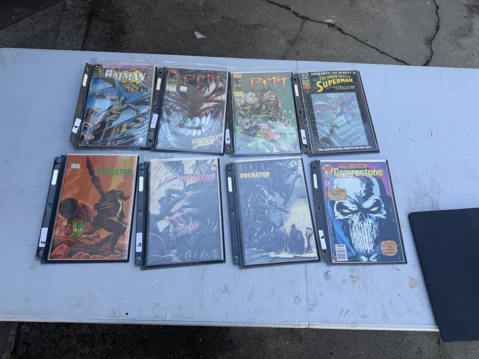 lot Comic Book Album  Black Plastic Storage Display Folder Case w/ 8 comics rb8