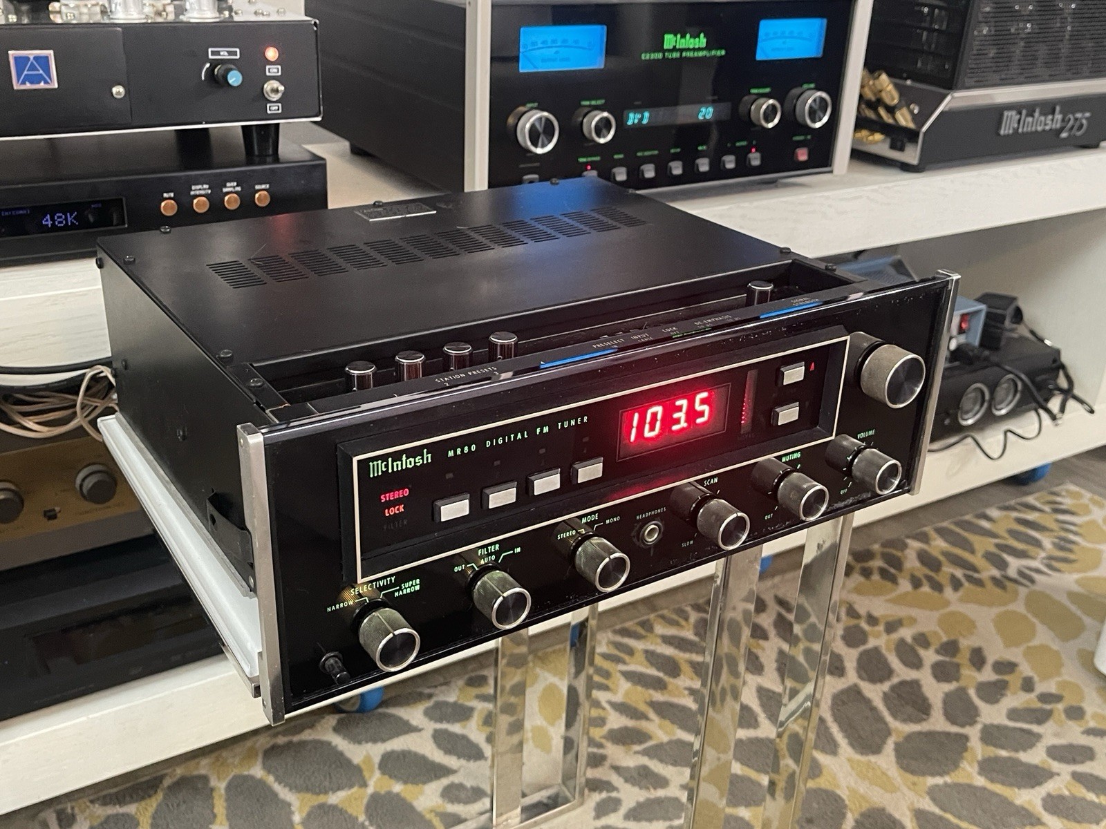 McIntosh MR80 FM Tunner