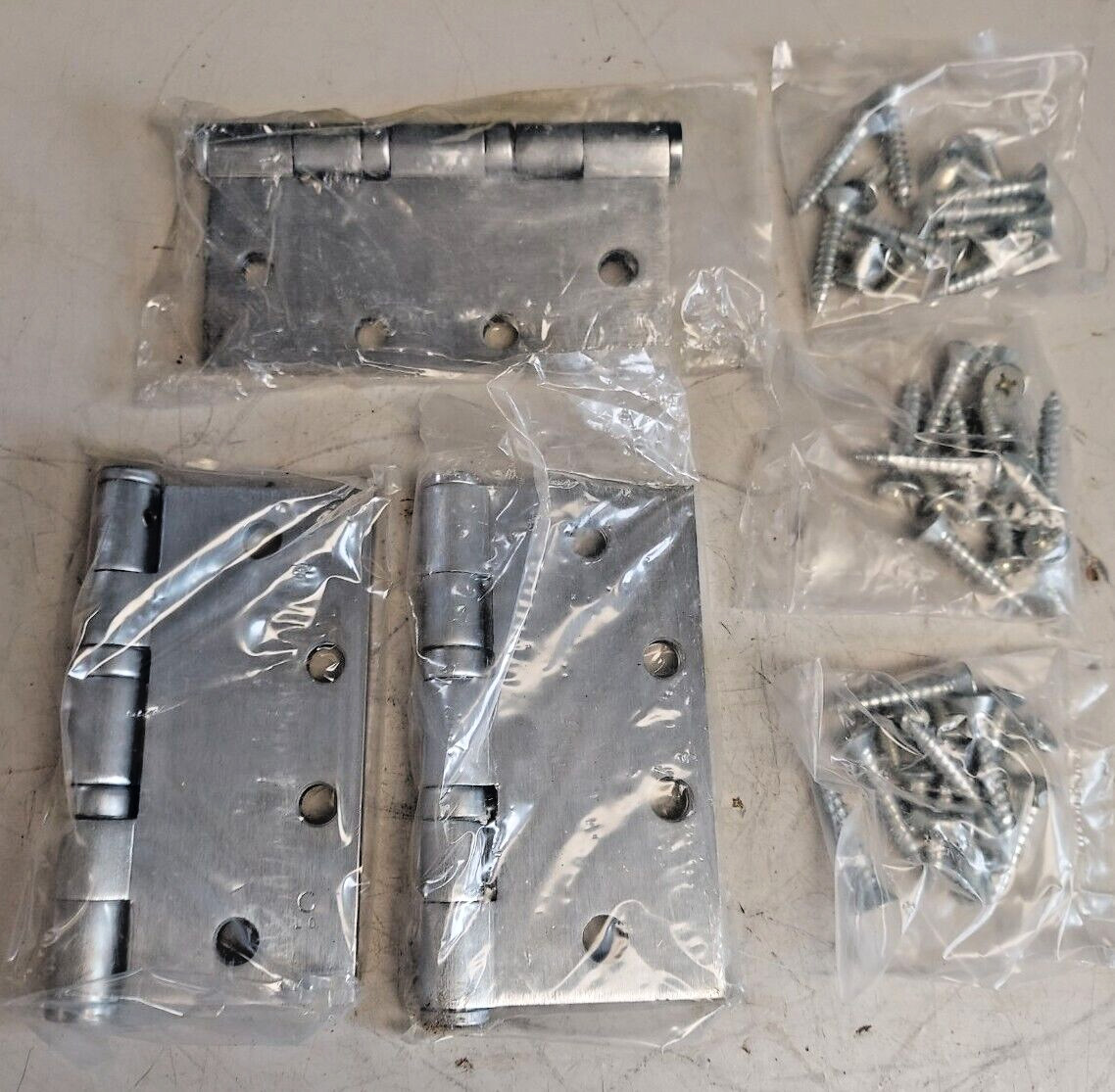 Box of 3 - ASSA ABLOY Hinges 4-1/2"x4-1/2" TA2714 26D NRP, McKinney MK55860