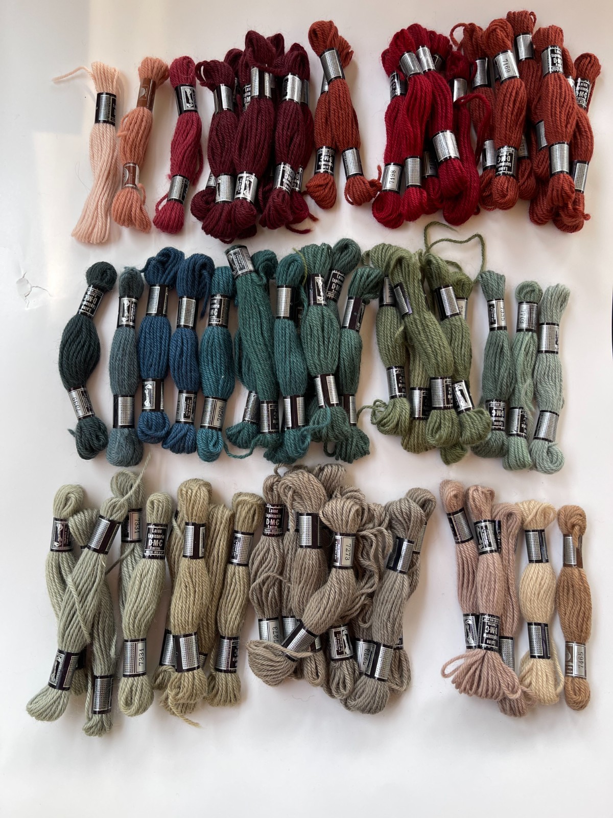 DMC Laine Tapisserie/Tapestry Yarn. Lot of 57 8-meter skeins, traditional colors