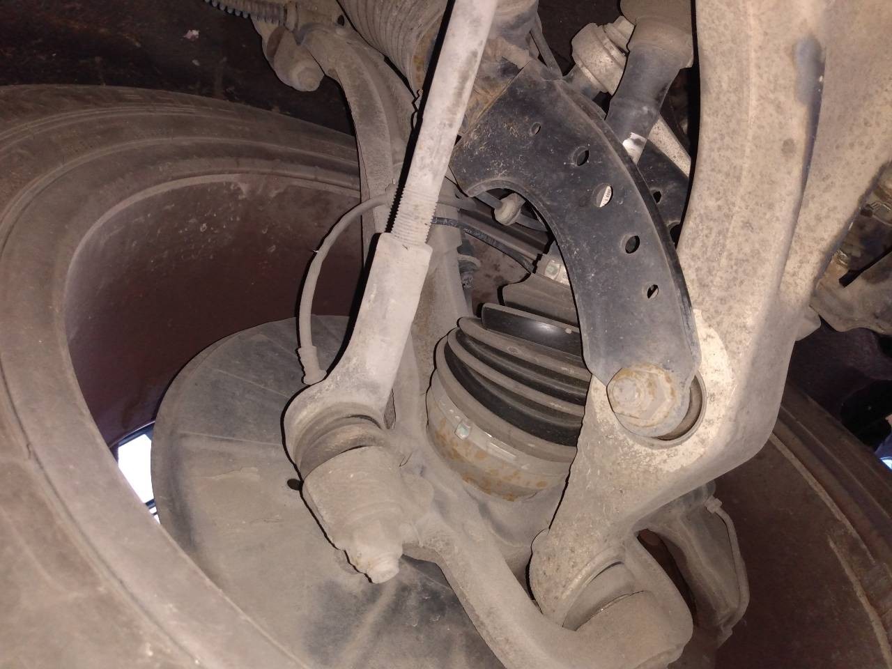 FRONT LEFT ANKLE / 2528705 FOR AUDI Q7 4L 3.0 TDI