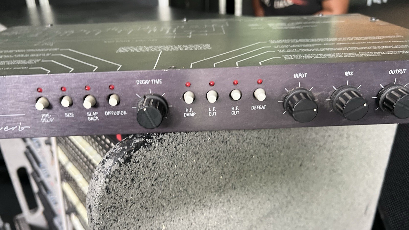 Alesis XT Digital Reverb Effects Processor FX Rack