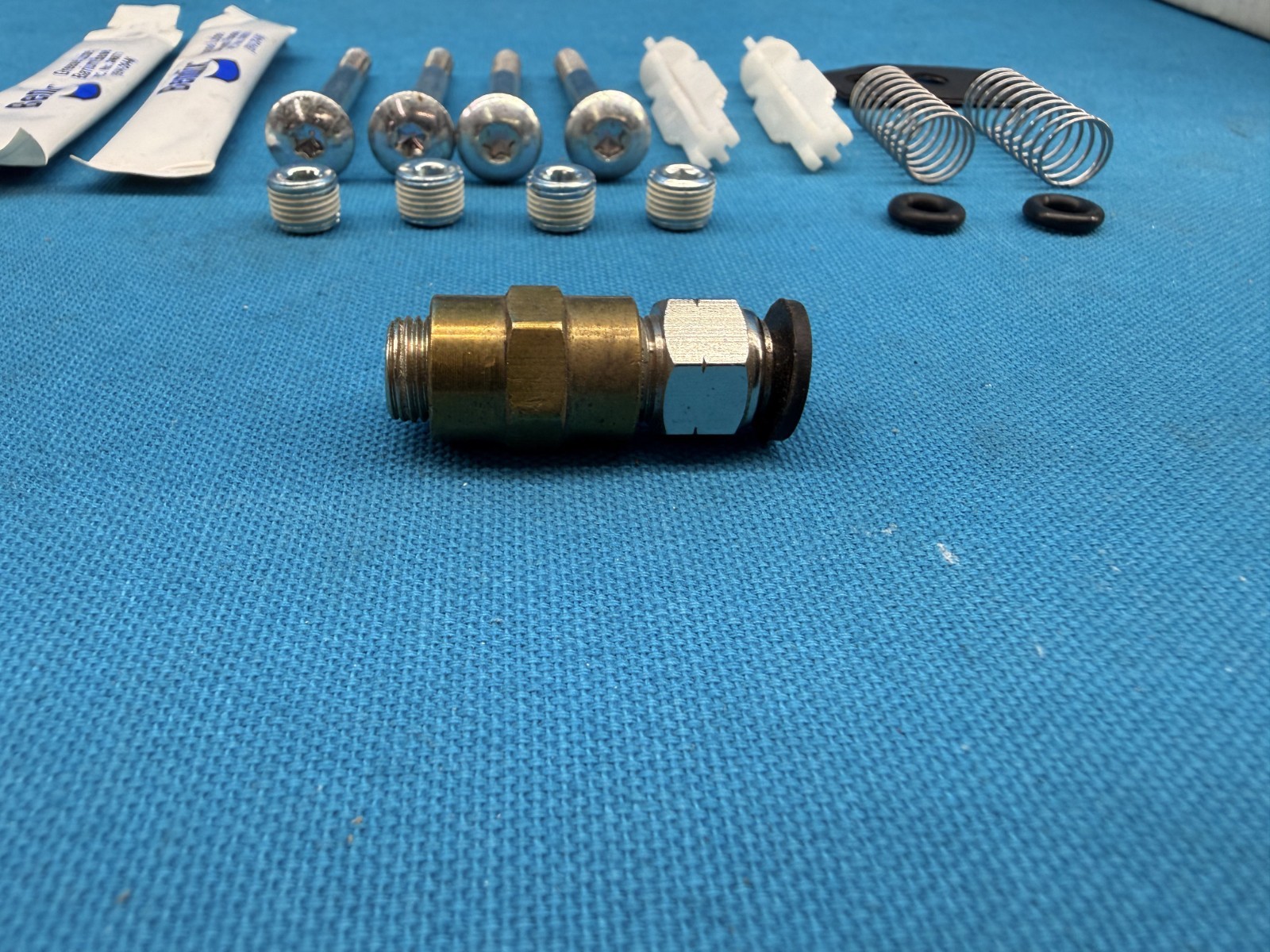 Bendix 5004049 Brake Kit Parts – Partial Hardware Set – OEM Genuine