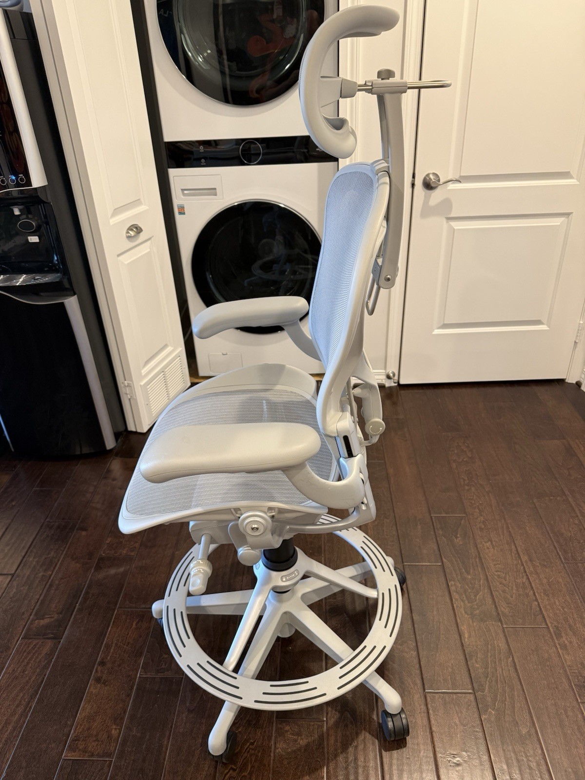 Authentic Herman Miller Aeron Remastered Drafting Stool Chair Mineral + Headrest