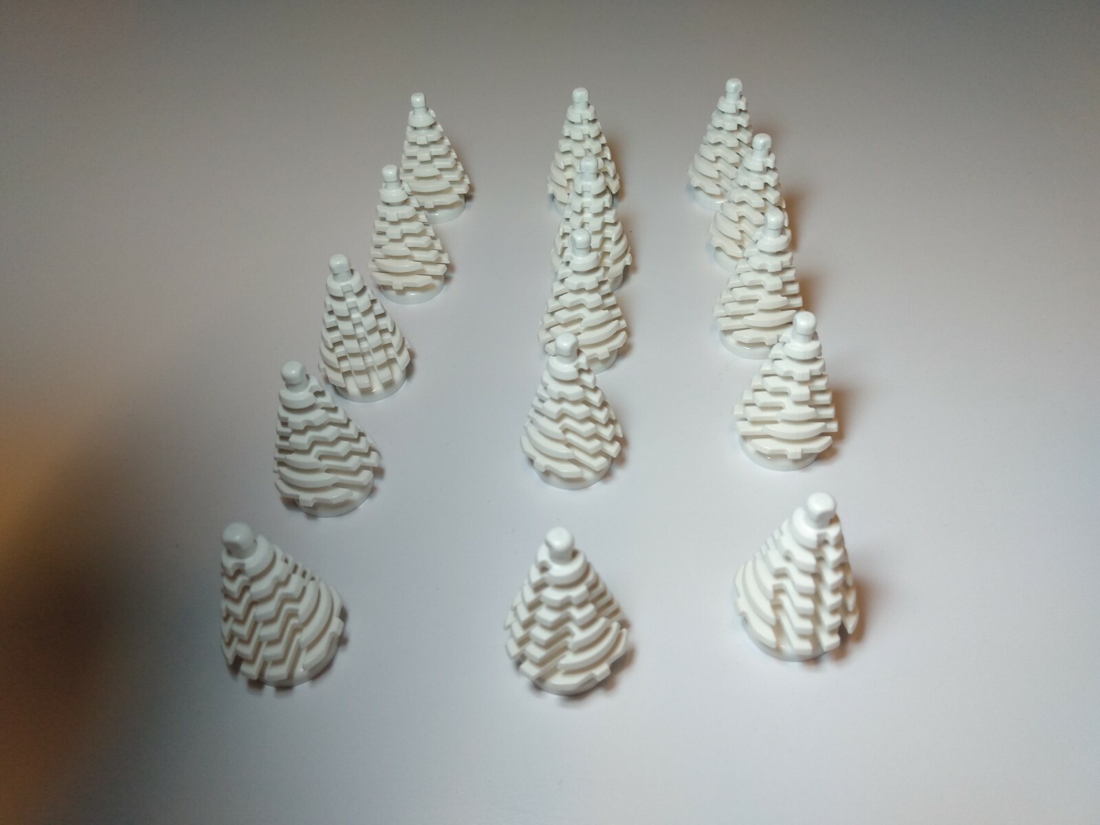 New Small Pine Trees #2435 — 15 Pieces —Rare White— Custom & Compatible