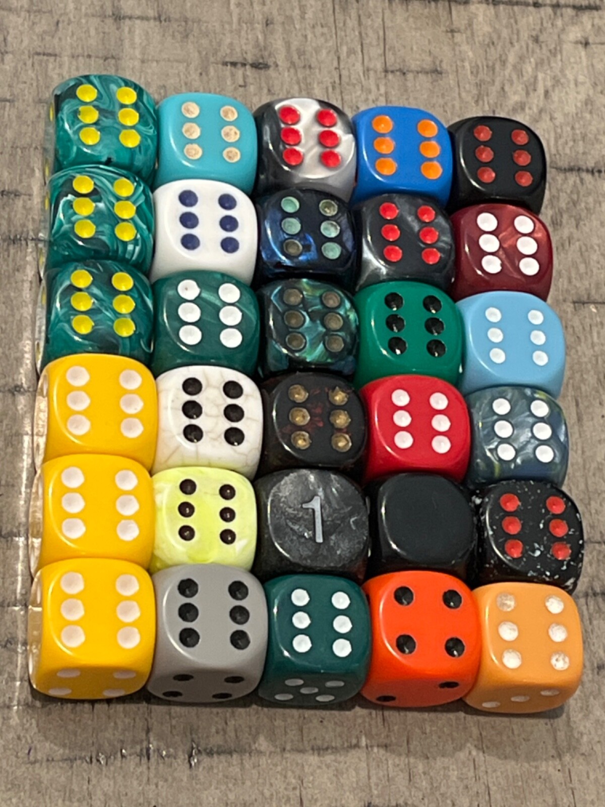 (30) rpg ? ad&d ? rounded dice lot multi-tone marbled nice color mix 121623@