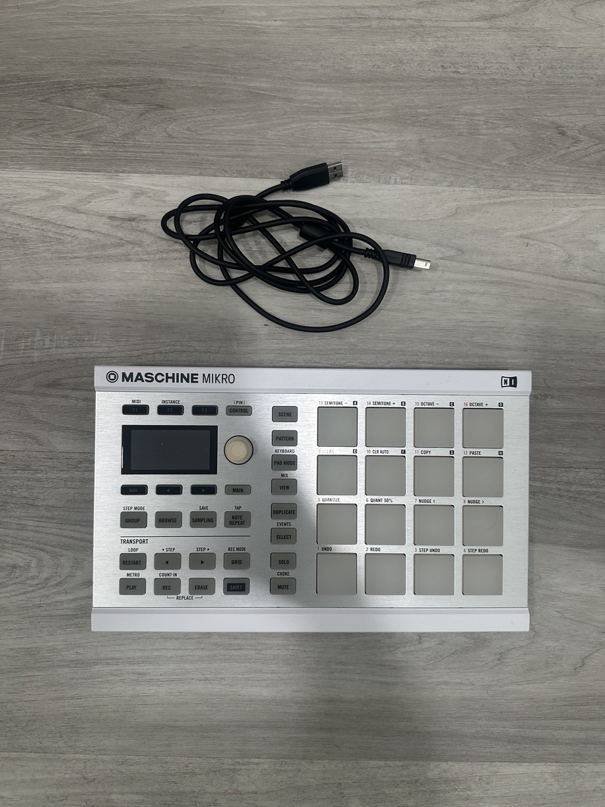 Native Instruments Maschine Mikro USB Pad Controller, Rotary Encoder