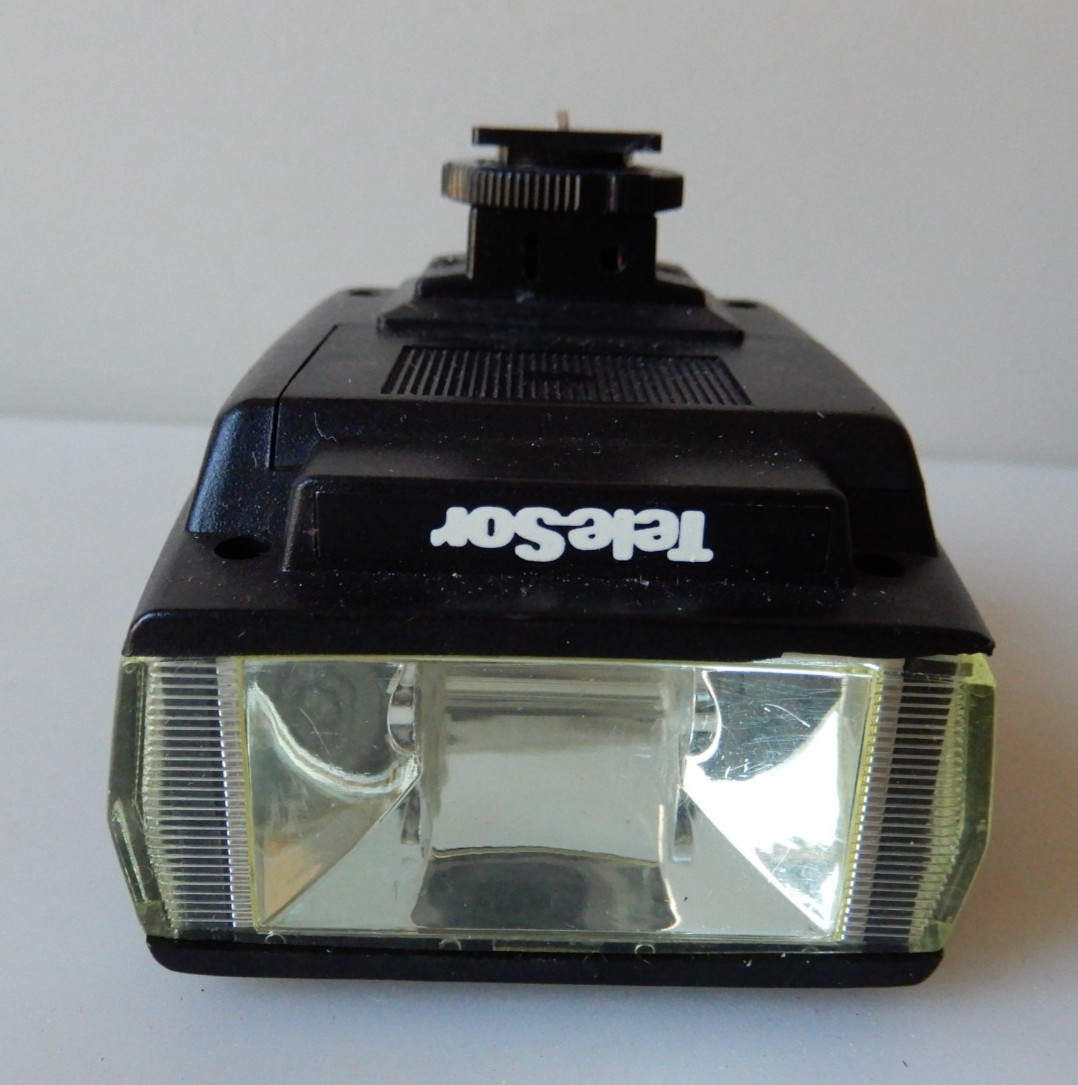 TeleSor Electronic Flash 172 (Taiwan) TESTED - WORKS GREAT