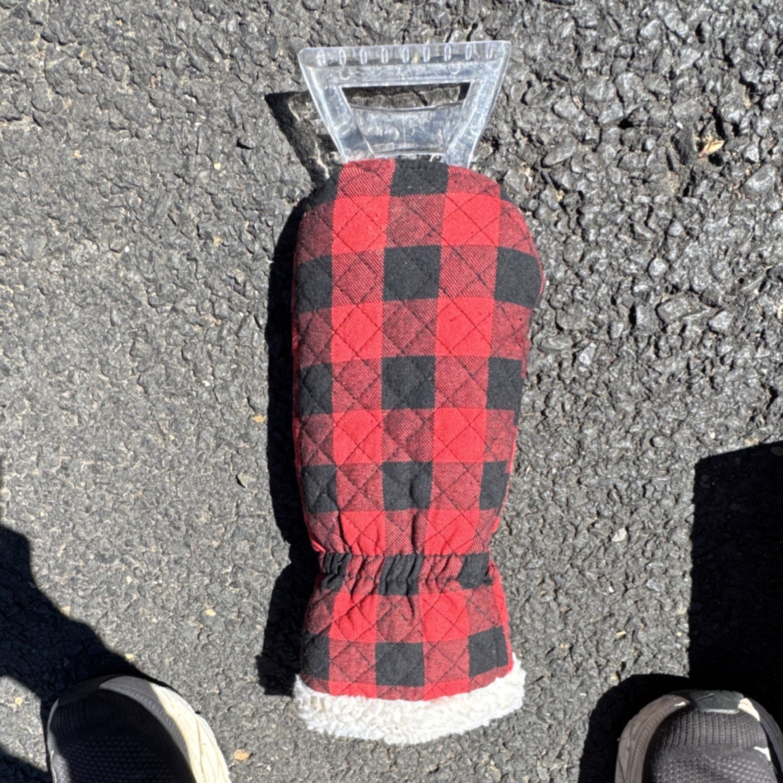 Snow Removal Glove for A Car Snow Removal Gloves