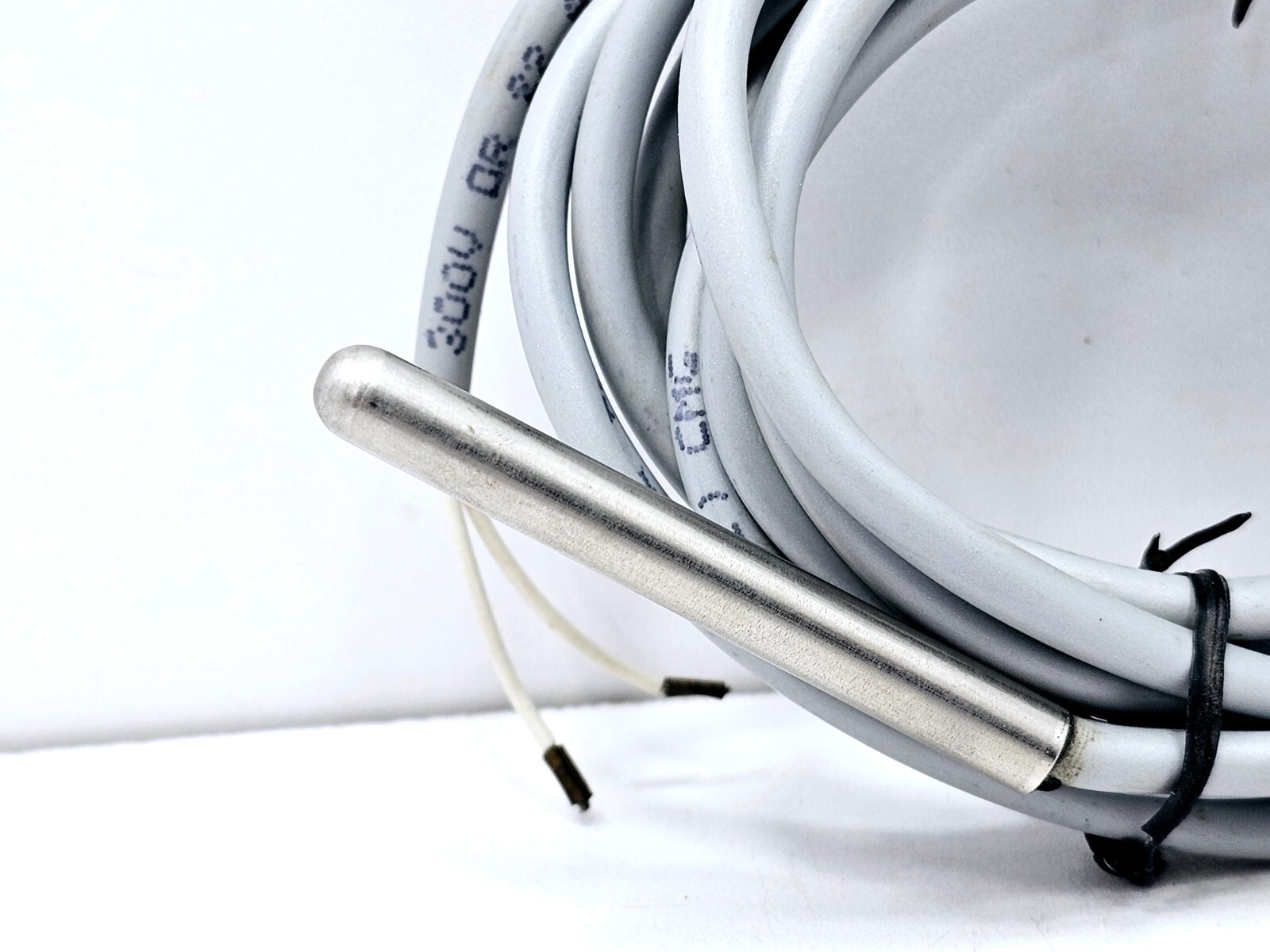 A99BB-200 TEMPERATURE SENSOR JOHNSON CONTROLS WITH 2M CABLE