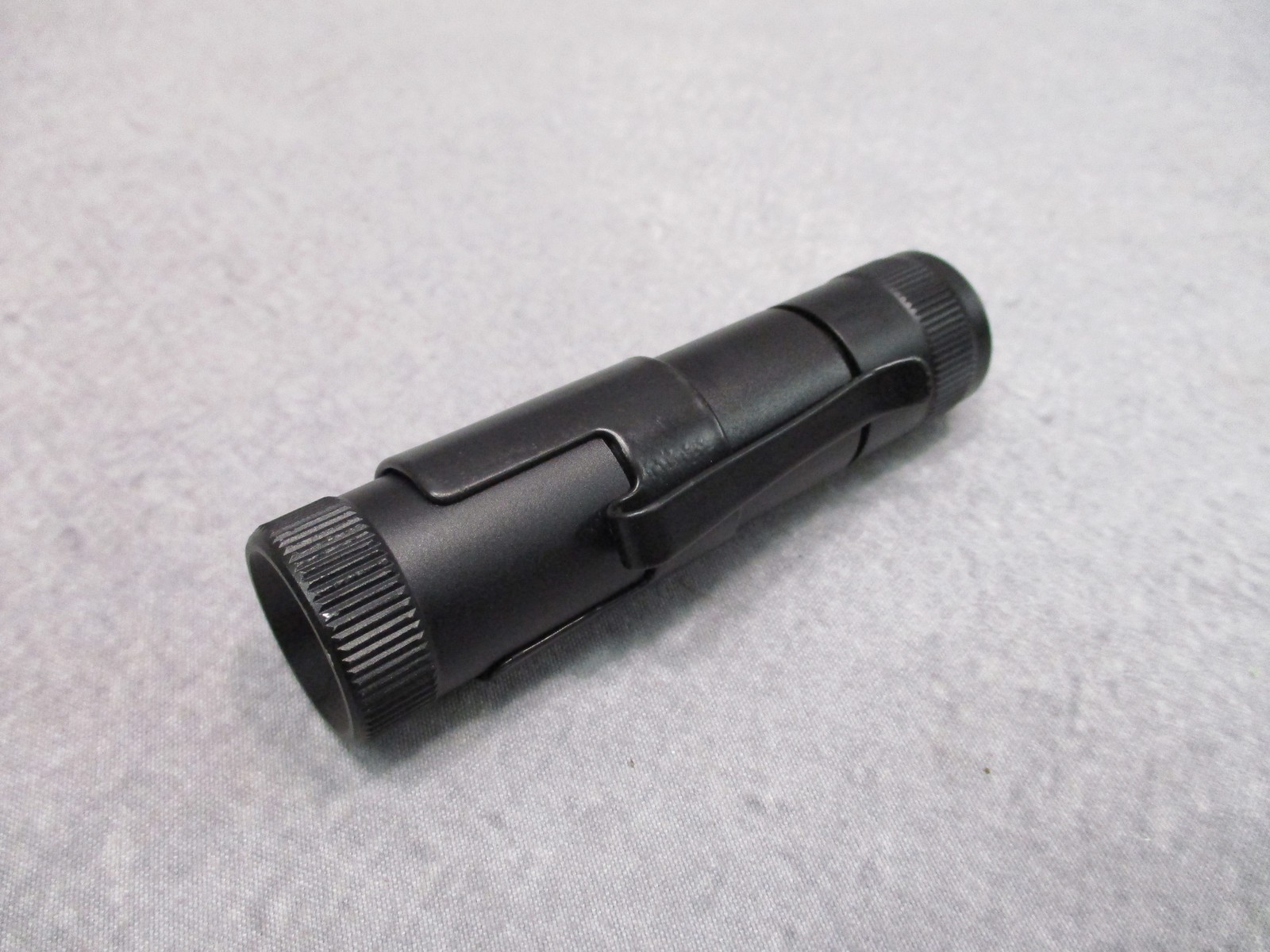 Gerber Infinity Ultra Task Flashlight AA Battery Black Pocket Clip -  Used