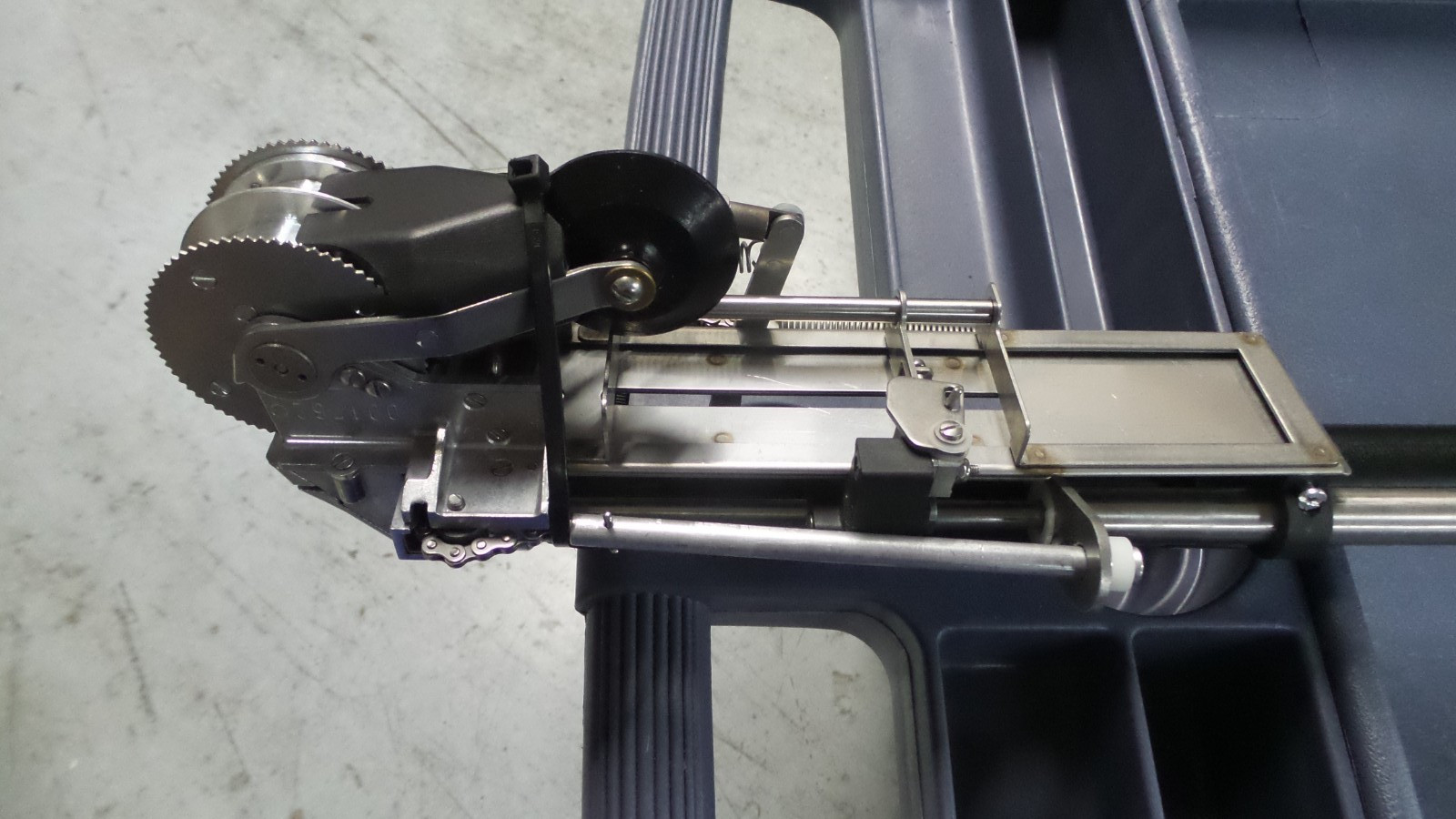 TapeTech Bazooka Continuous Flow Taper W/ Attachment