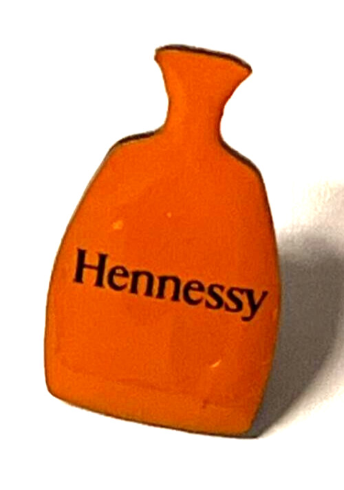 Hennessy Cognac Bottle Pin (H28)