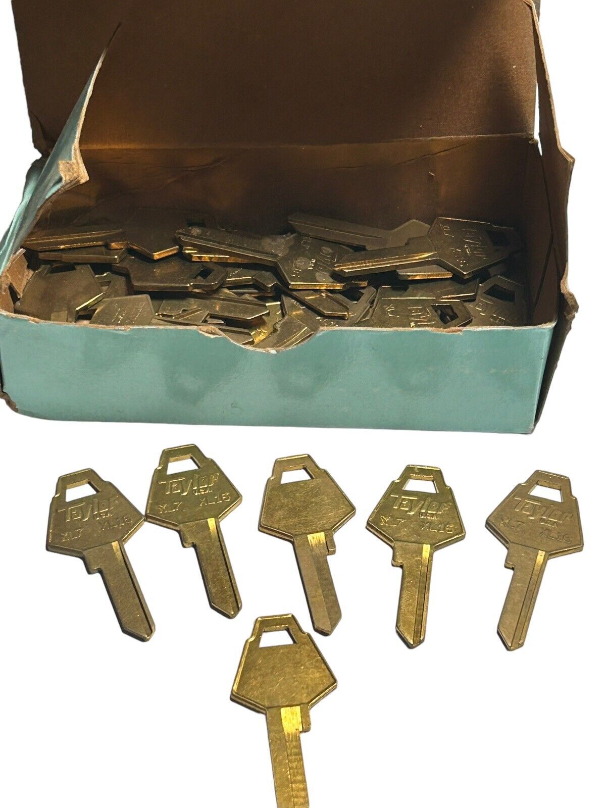 Taylor Key Blank lot of  34 XL7, XL16