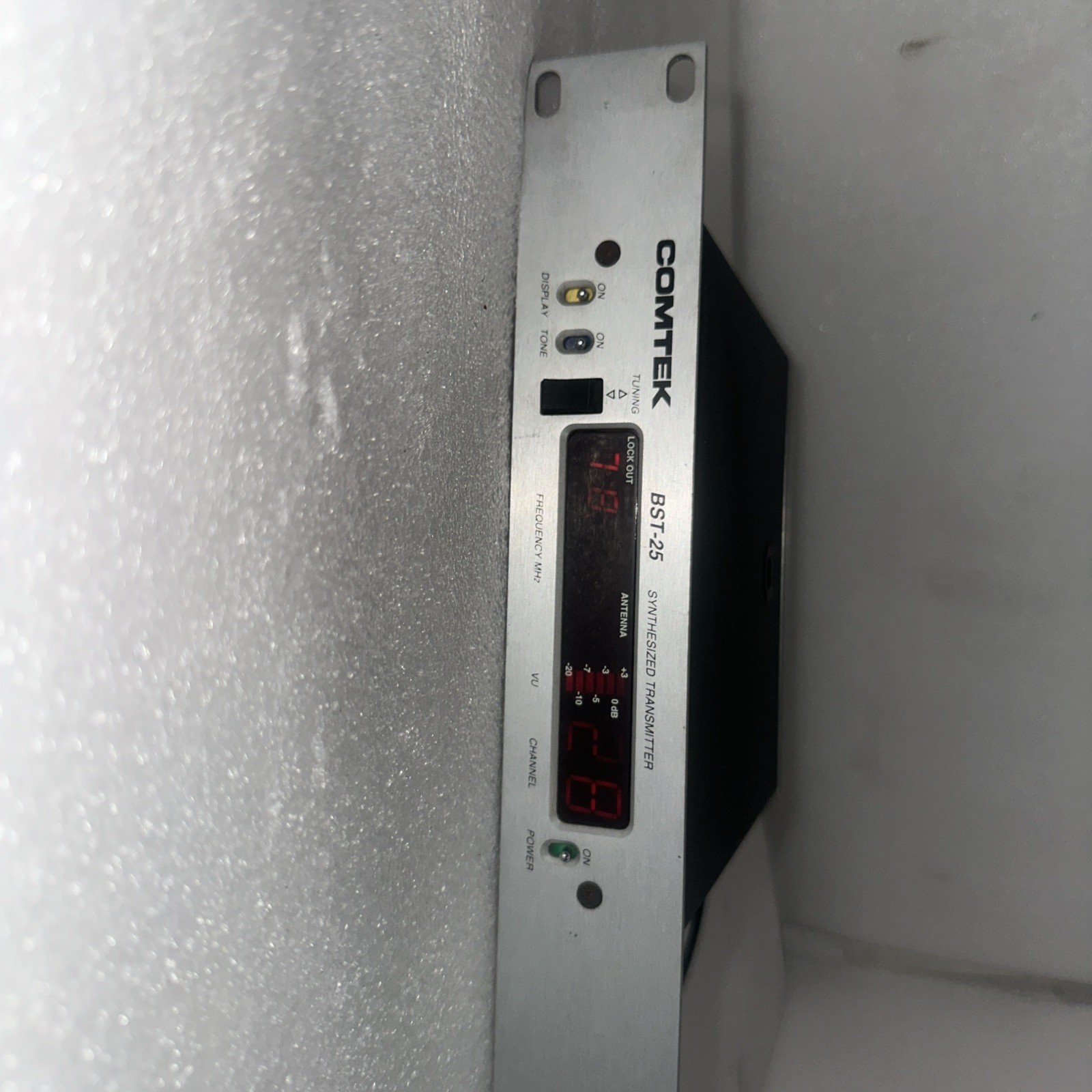 Comtek BST-25  Synthesized Transmitter With Ac Adapter See Pictures