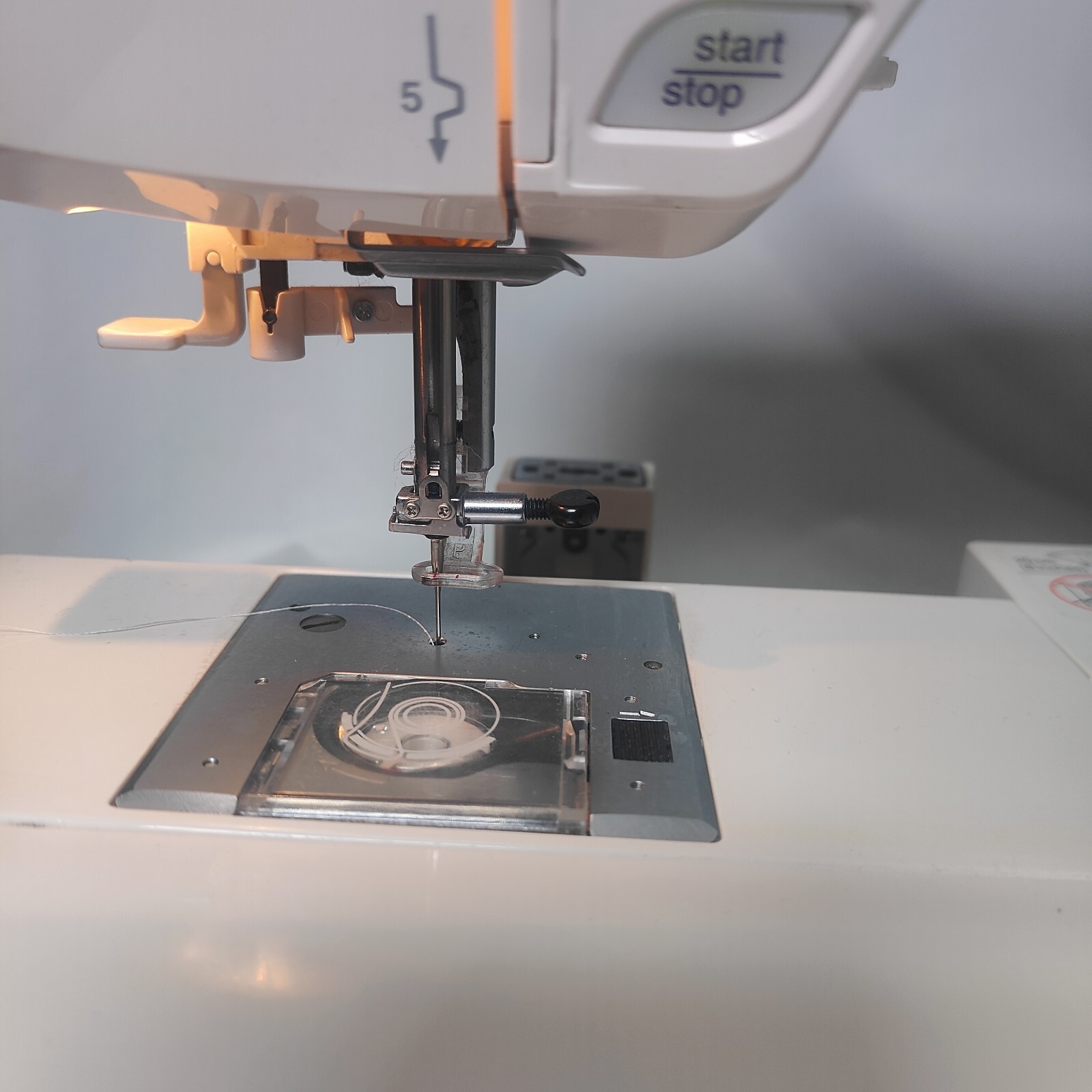 Elna 8200 Xperience Embroidery Only Machine Computer Controlled UnTested