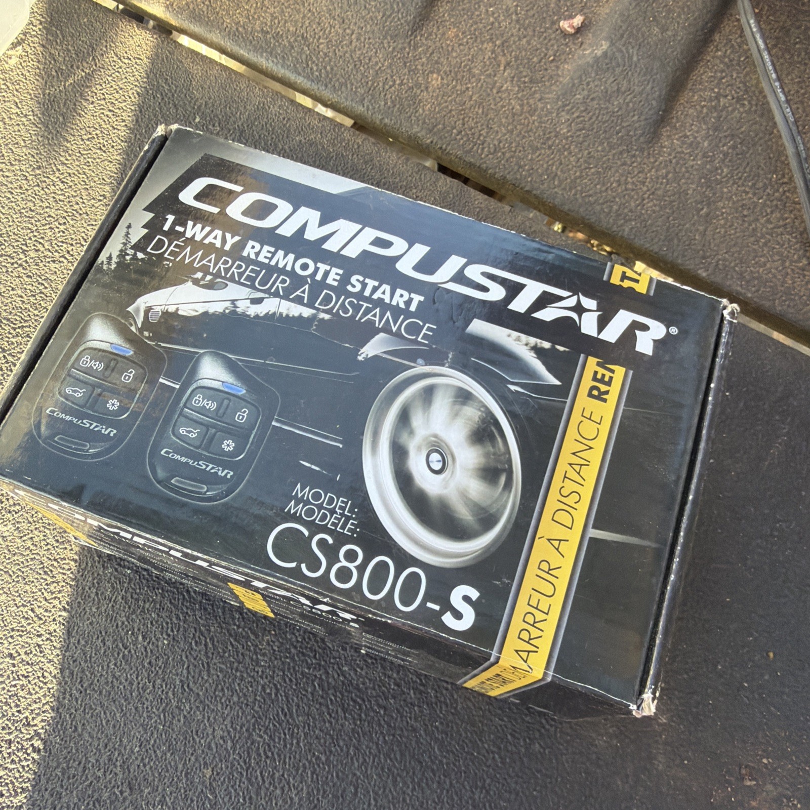Compustar Cs800-s 1-way Remote Start With 2 4-button Remotes 1000 Feet Range