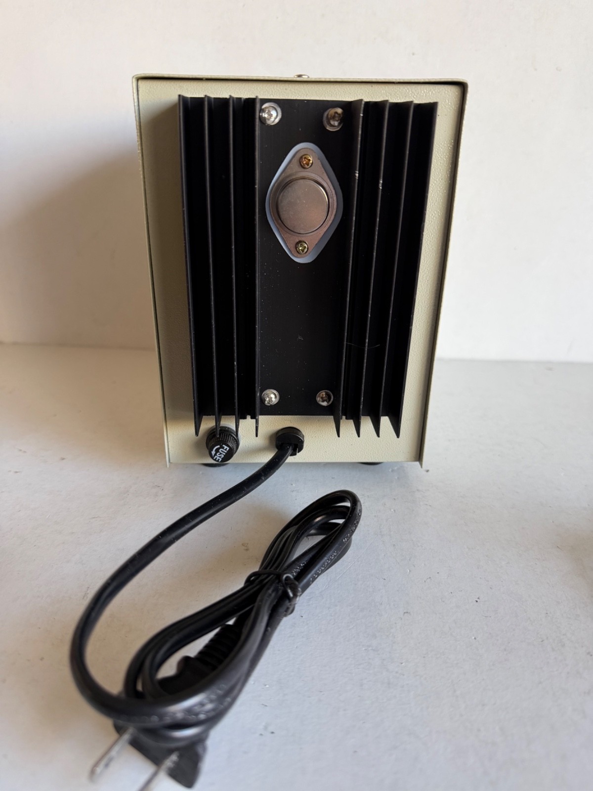 Jinwen JW Model APS-1503 Regulated DC Power