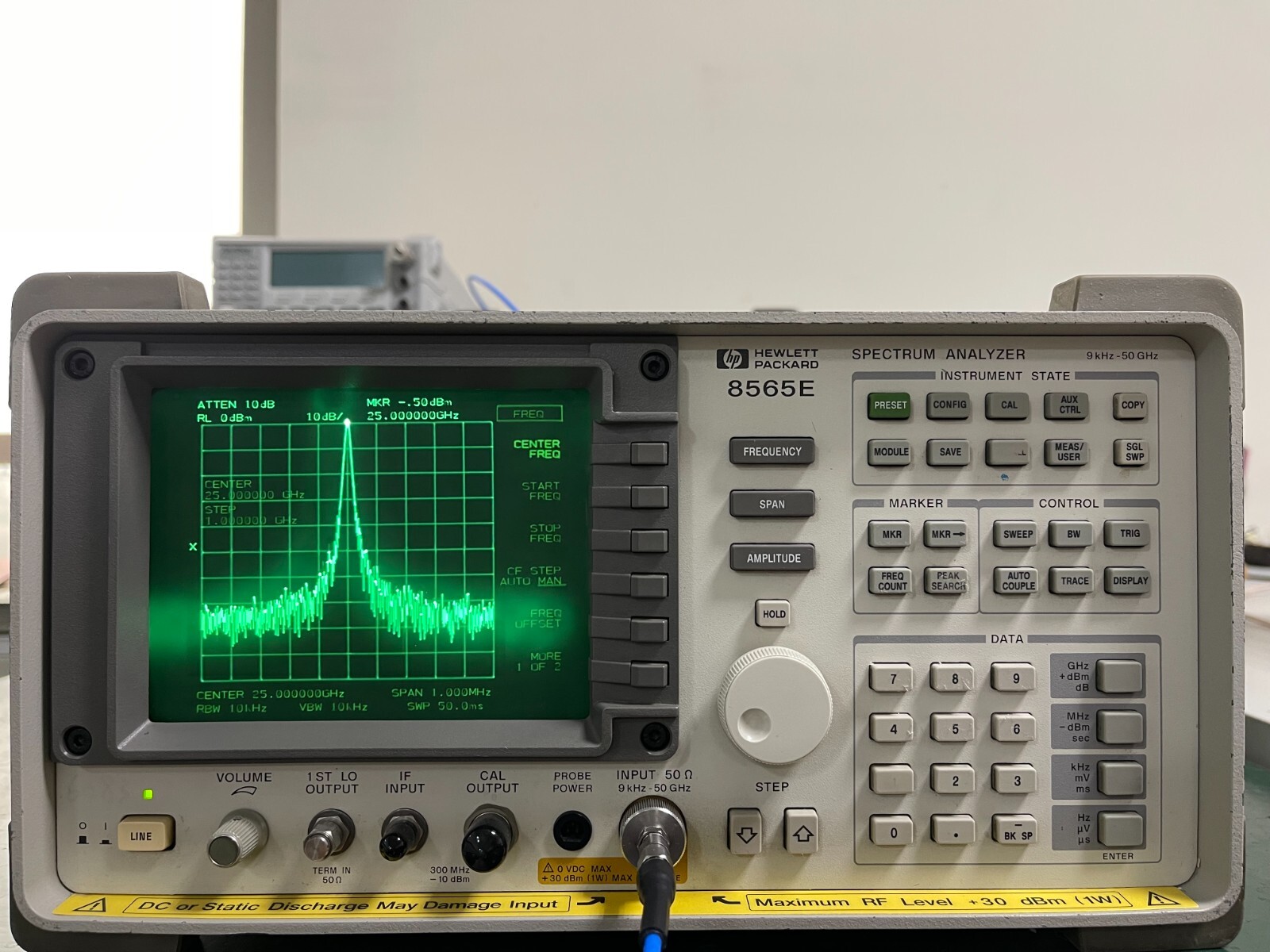 Agilent Keysight 8565E 9KHz - 50GHz Spectrum Analyzer w/ 85620A module_1299