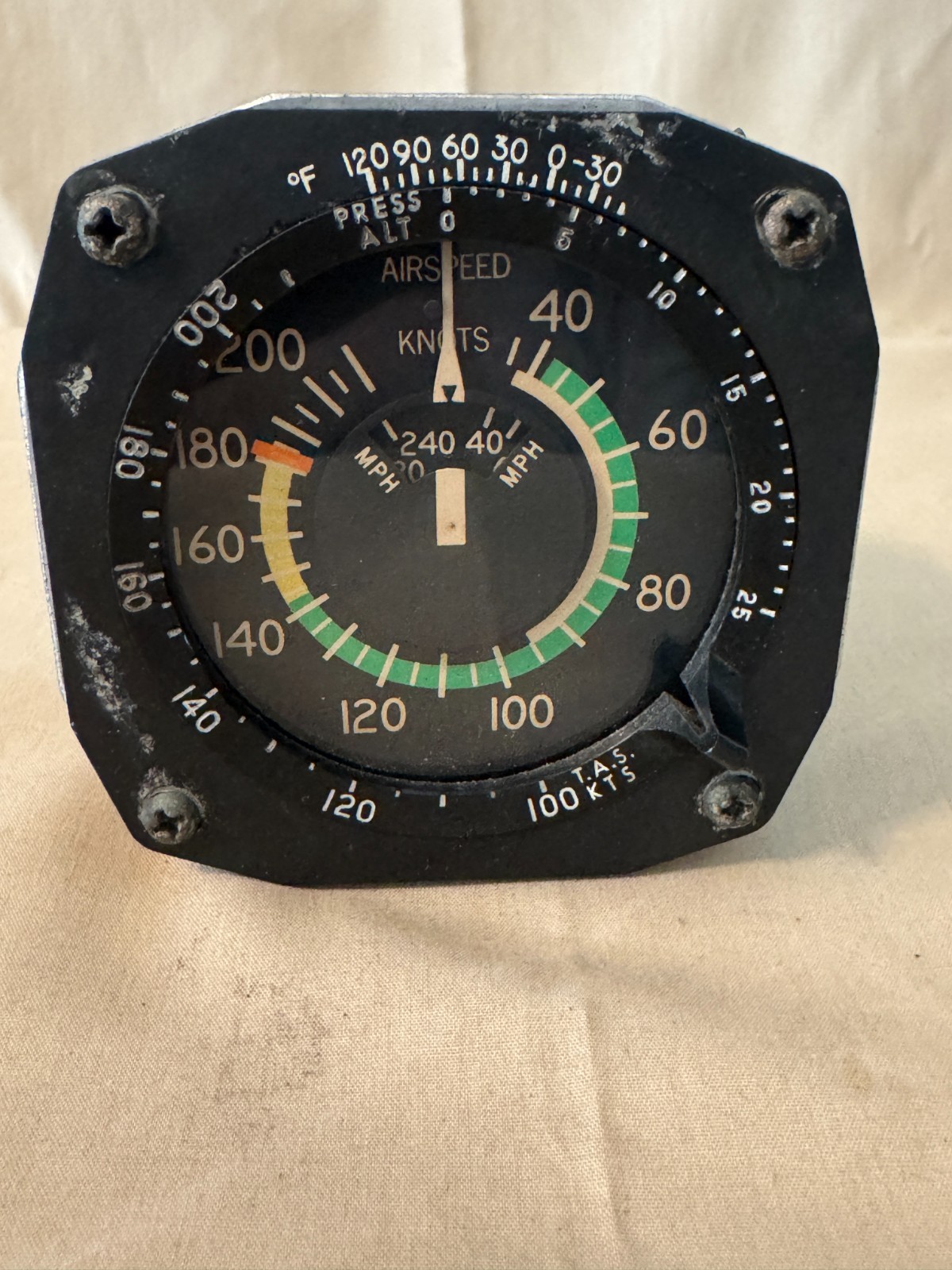 Cessna/ EDO Aire Airspeed Indicator C661065-0217, Model EA-5175-32-CES
