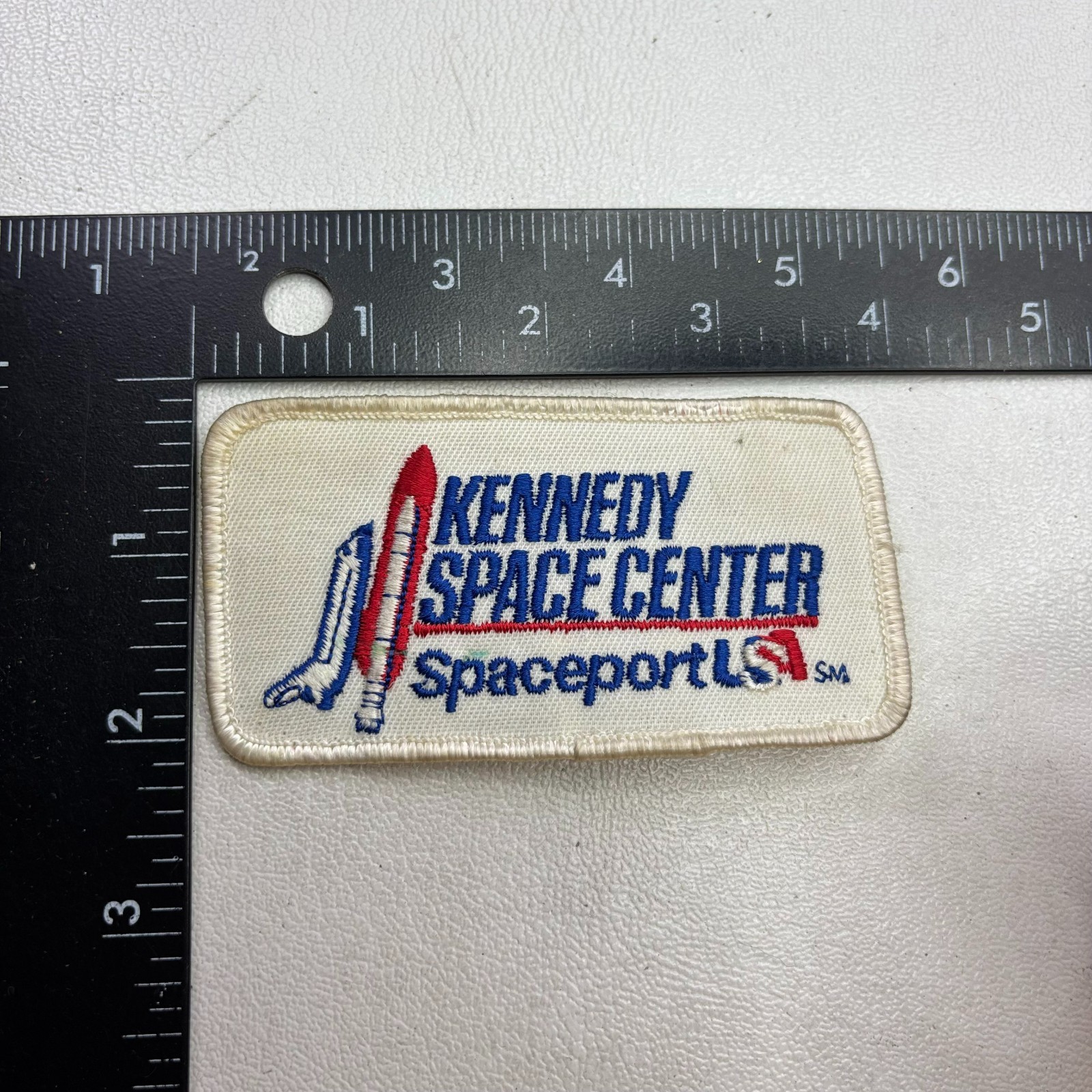Vintage NASA KENNEDY SPACE CENTER SPACEPORT USA Patch (Florida) 50TU