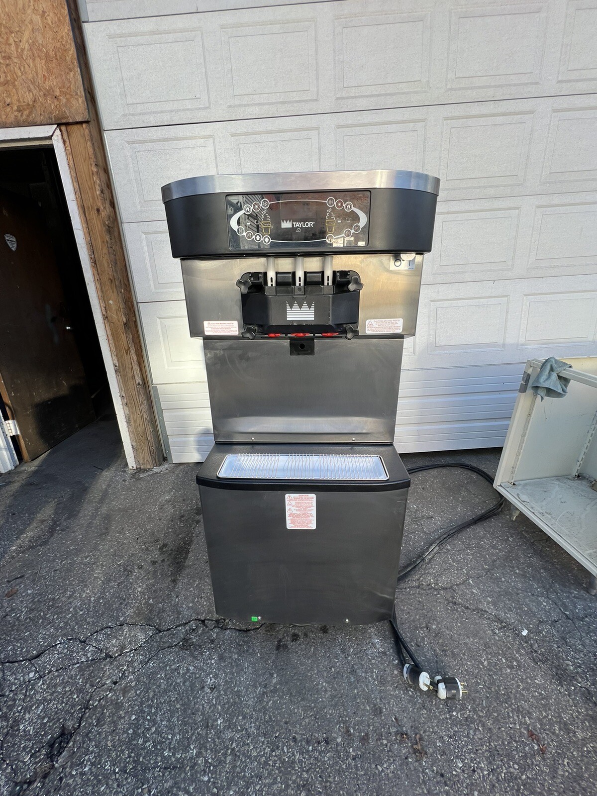 2014 Taylor C717-27 Soft Serve Ice Cream Machine Air Cooled, Single Phase