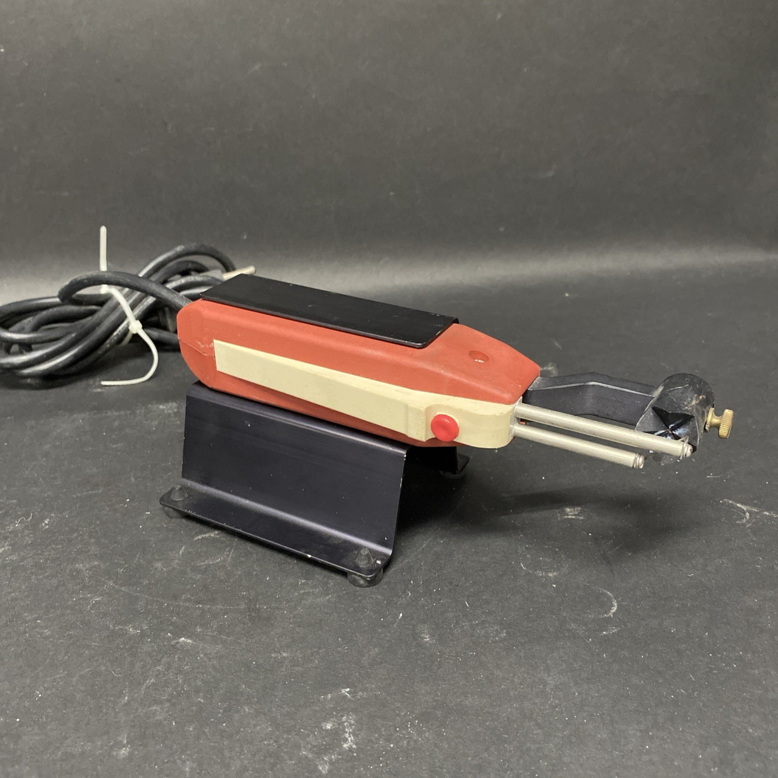 Teledyne Stripall Model TW-6 Thermal Electric Wire Stripper With Base TKC 04 Z5a