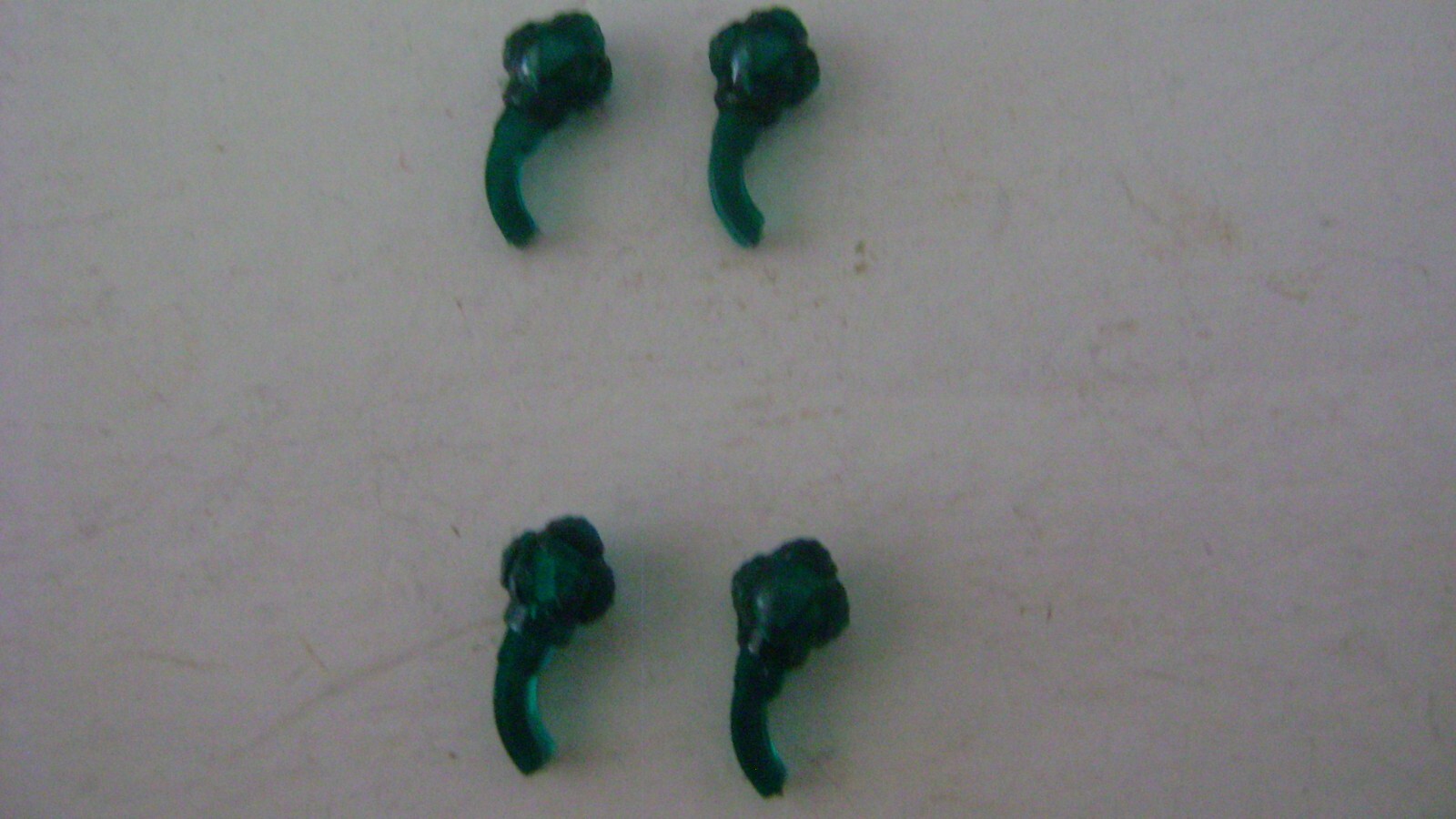 Lionel 8111-26 Curved Green Marker Lights (pkg. of four)