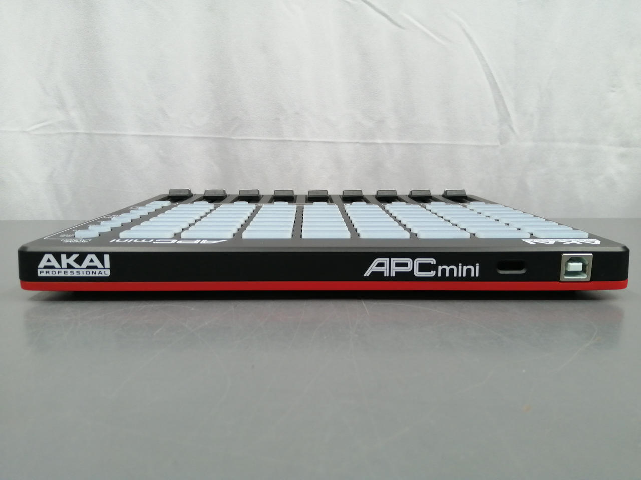 AKAI Professional APC Mini MK2 - USB MIDI Pad Controller from Japan