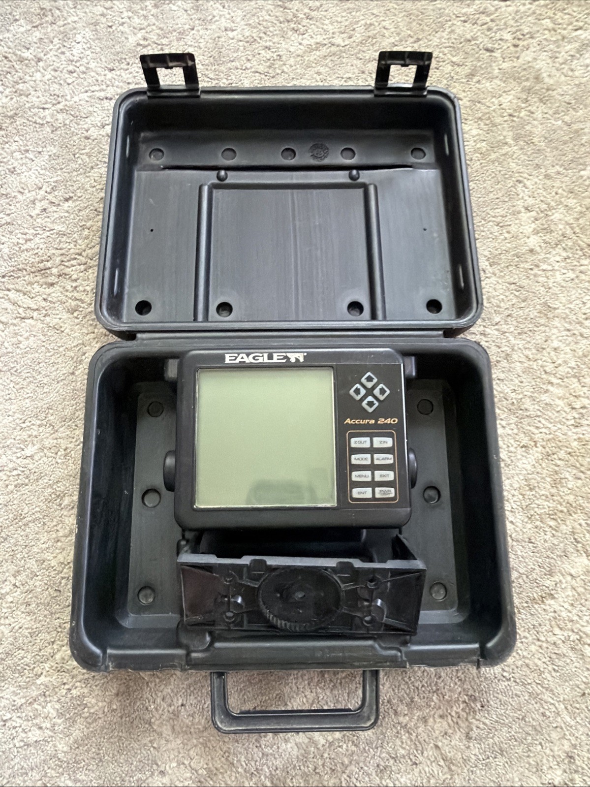 EAGLE Accura 240 Fish Finder w/Case And Mount, No Wires, Good Condition,UNTESTED