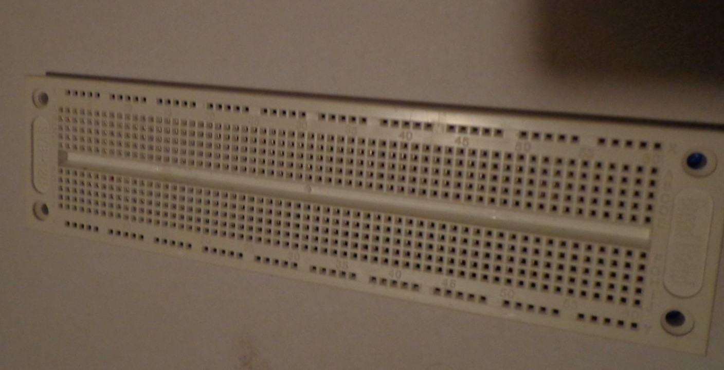 700 hole solderless breadboard electronics reusable