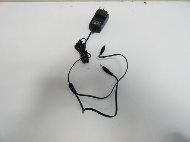 Lot of 5 UE UE10W-0500805PC  UE070418HKW1-R Power Supply Adapter