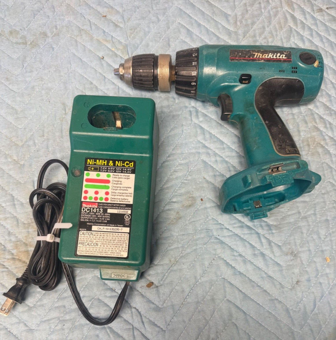 Makita 6337D 14.4V Cordless Drill/ charger No Battery Used