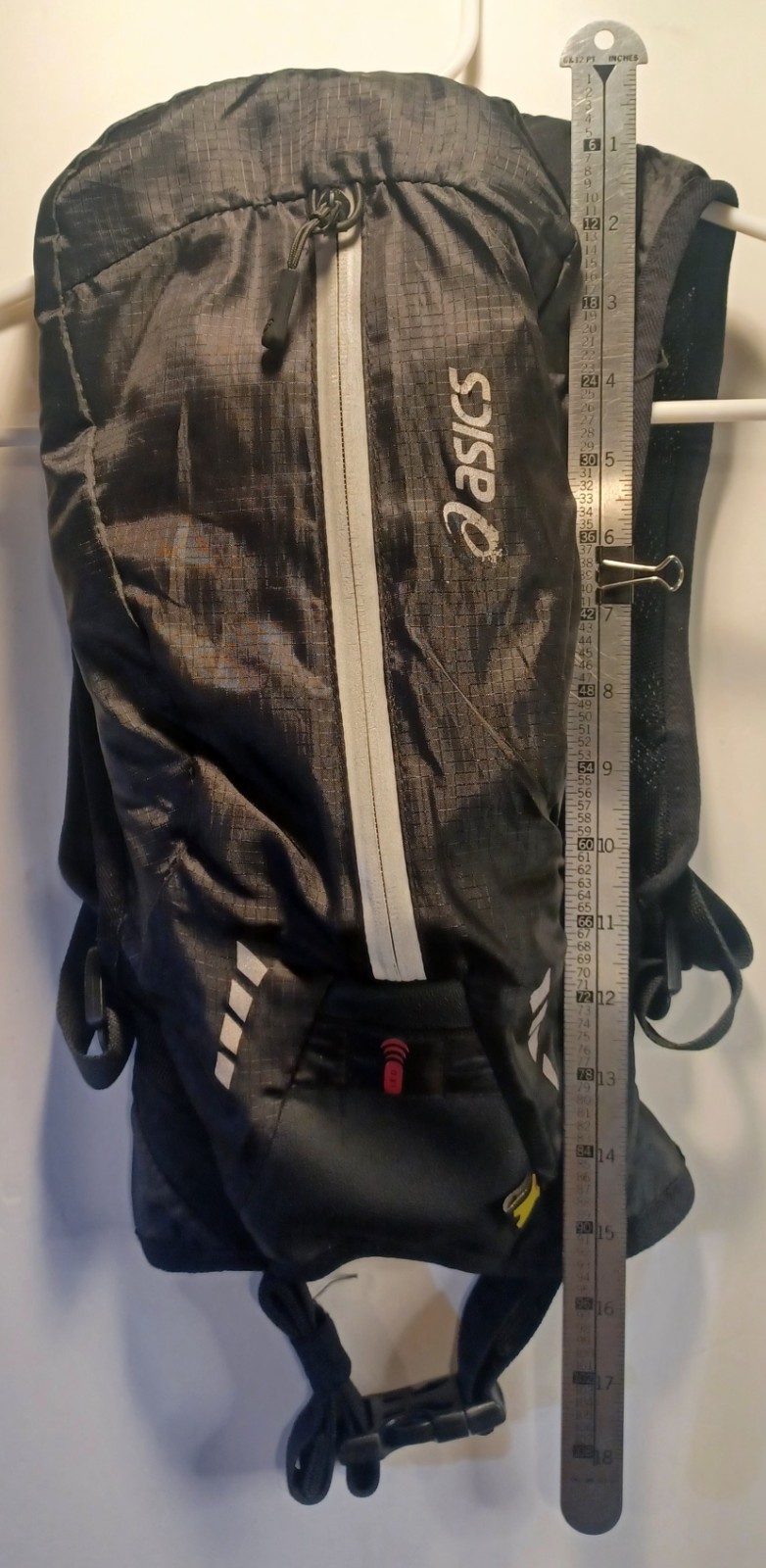 asics ~ Run/Jogging Hike Hydration Backpack Performance 1.5Liter ~ NWOT ‐J