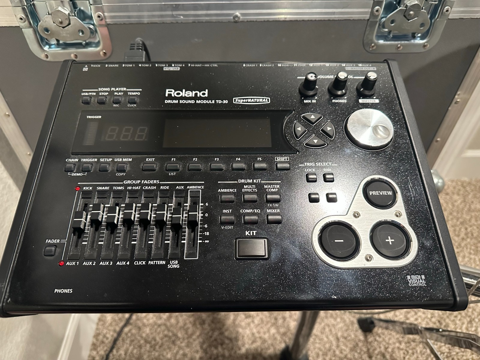 *** HUGE ROLAND TD 30 KV DRUM SET + ROAD CASES