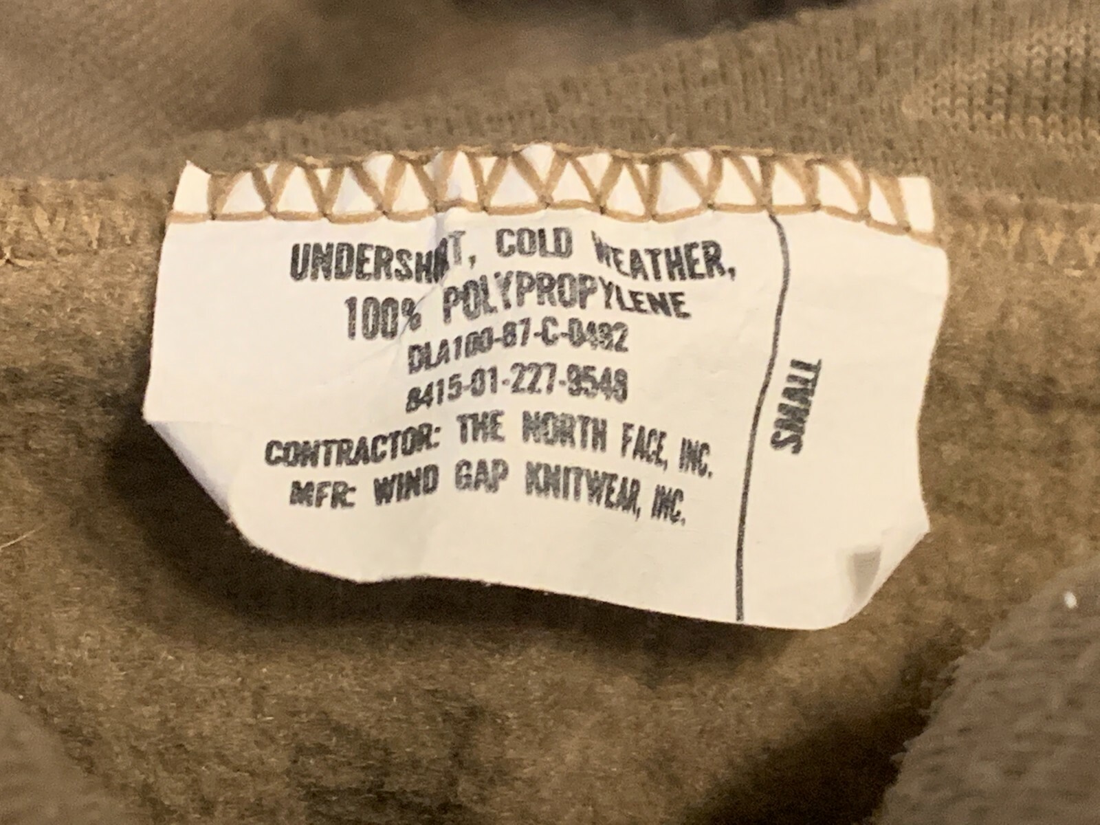 USGI Polypro 8415-01-227-9548 Cold Weather 1/4 Zip Collar Undershirt Size Small
