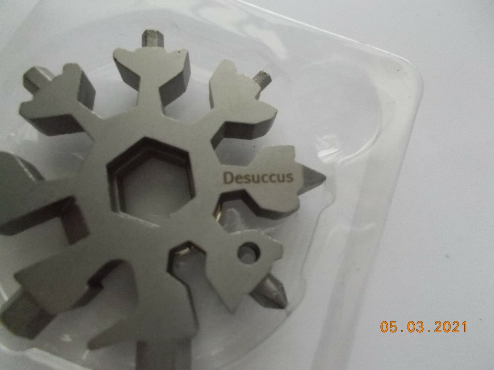 New Keyring EDC Snowflake 18-in-1 Multitool