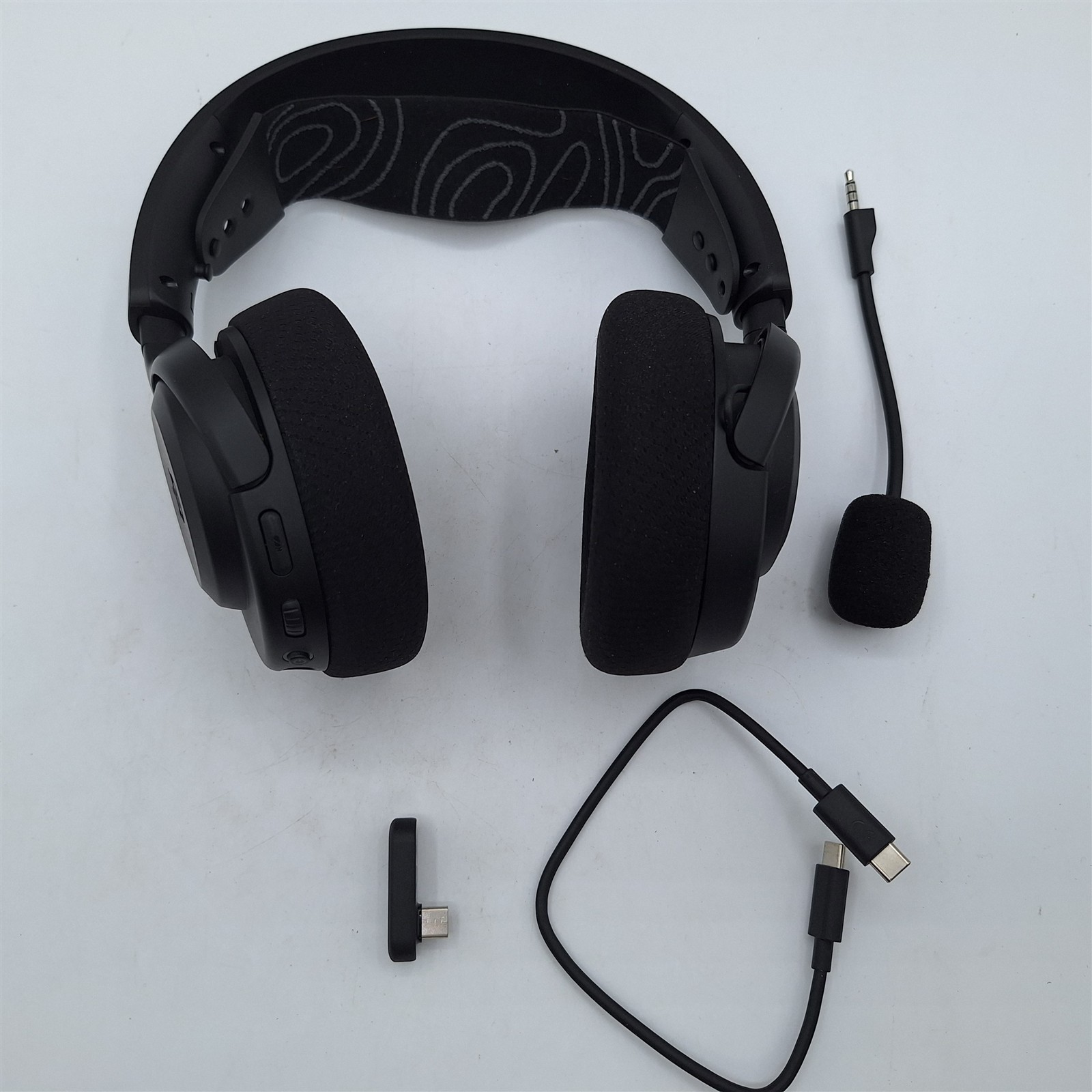 SteelSeries Arctis Nova 3P Wireless Multi-Platform Gaming Headset, Black