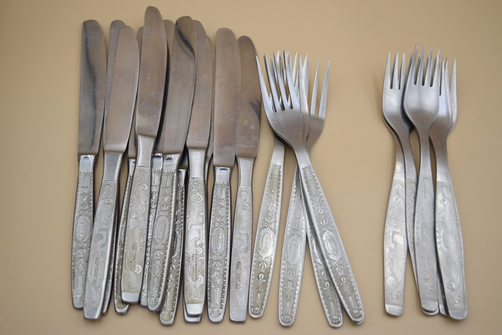 23pc Vintage Hepx Russian Flatware Knife Dinner Fork 55k Ship 2 Designs Floral