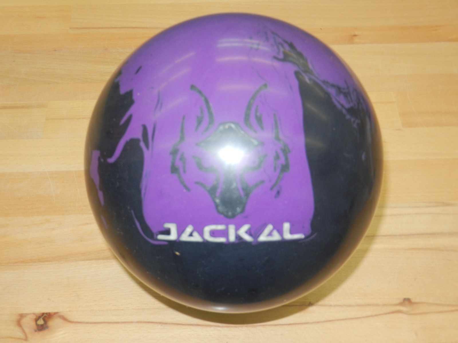 NIB 14# Motiv Jackal Ghost Bowling Ball - 14.3/2.7" Pin/3.20oz TW