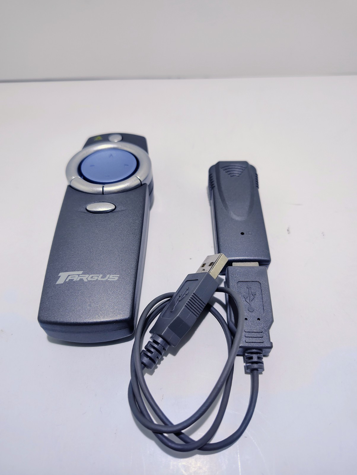 Targus PAUM30 Wireless Remote Presenter with Dongle