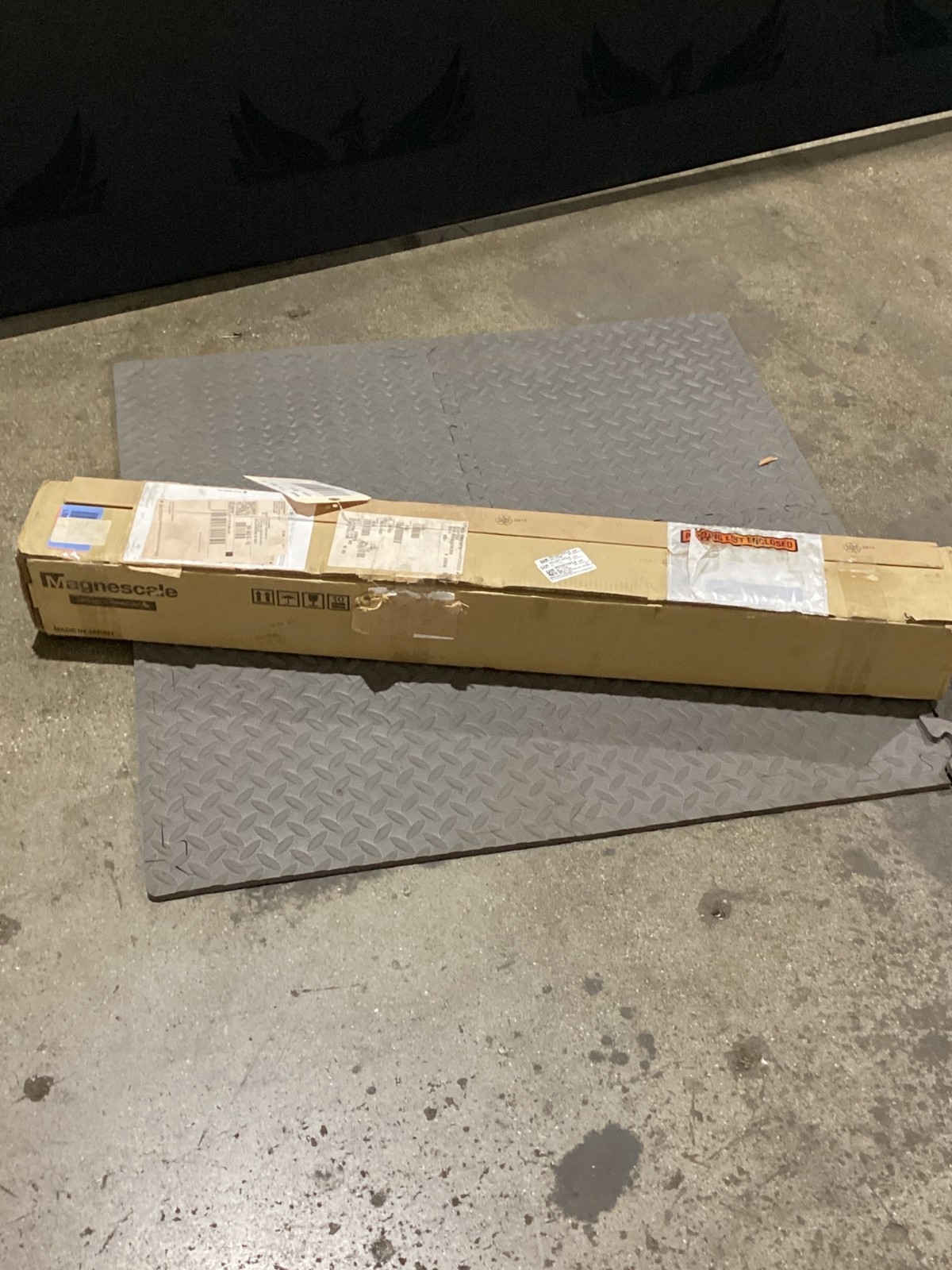 MAGNESCALE SR67A-074SADX ABSOLUTE LINEAR ENCODER 740MM NEW