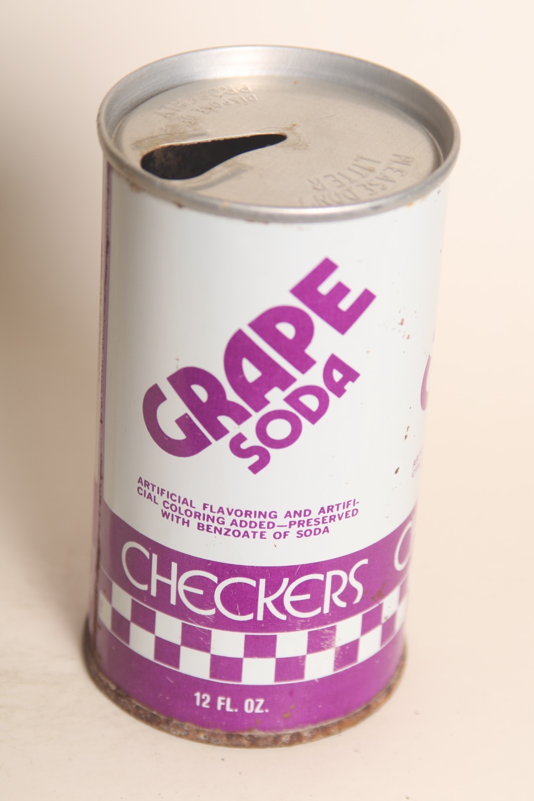 Checkers Grape soda can - 12oz